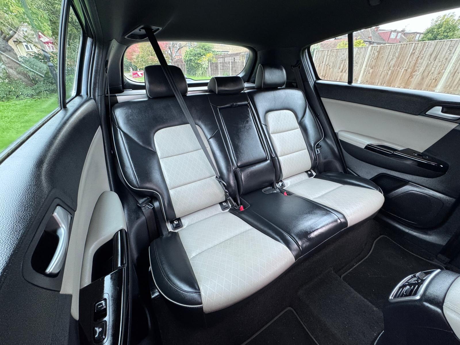 2017 Kia Sportage image 22