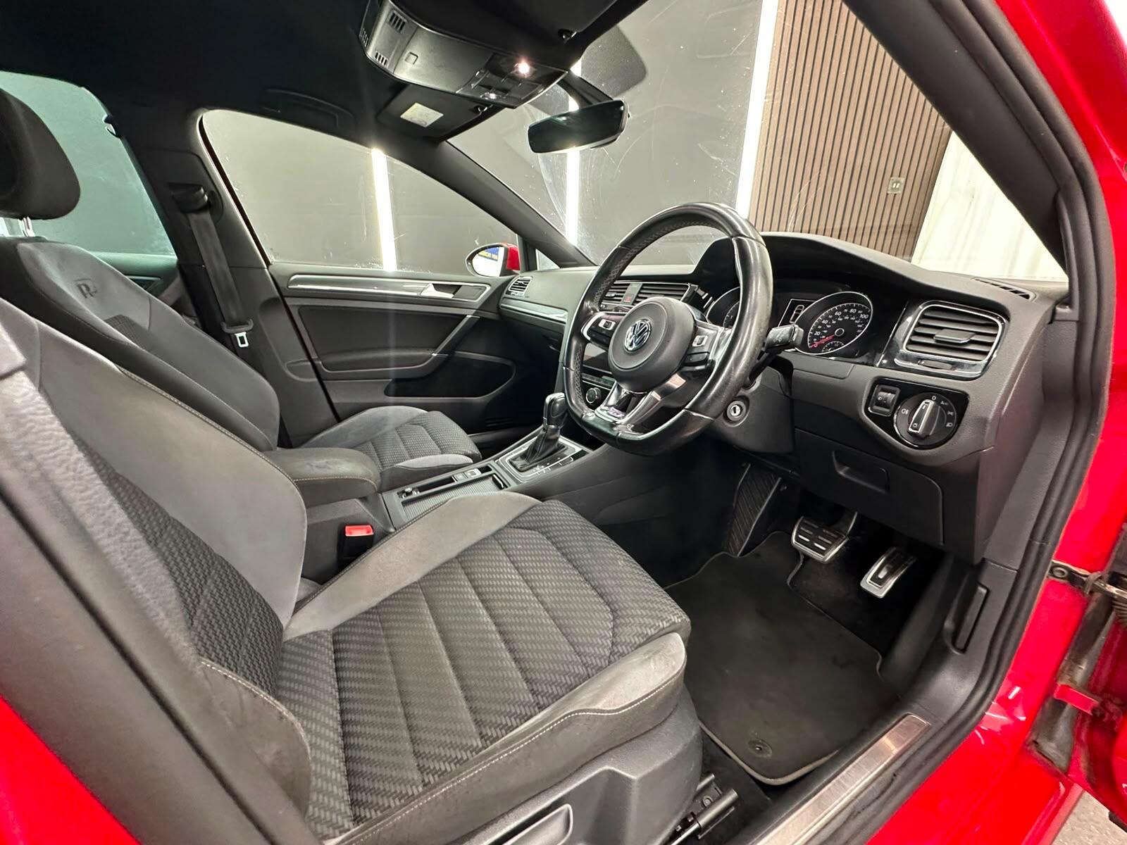 Volkswagen Golf view 24