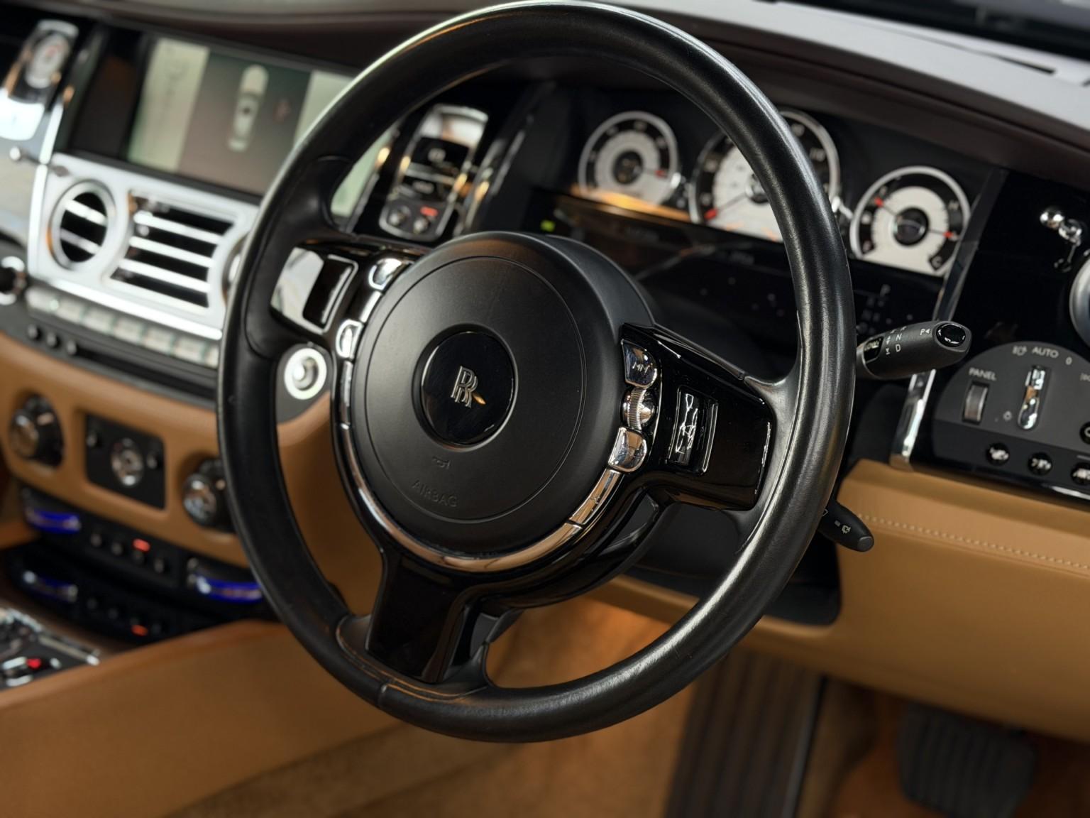 Rolls-Royce Wraith view 40