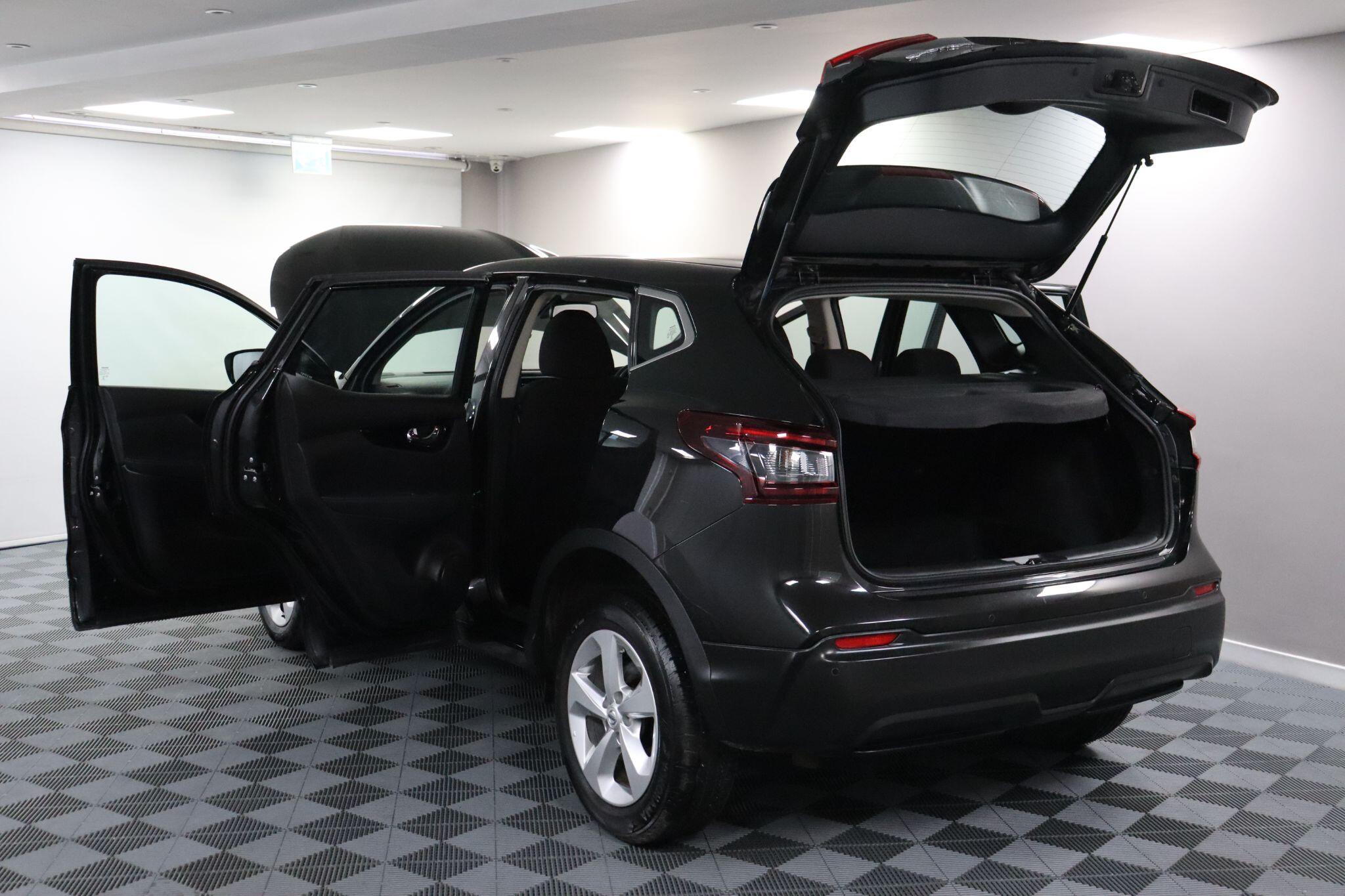 Nissan Qashqai view 25