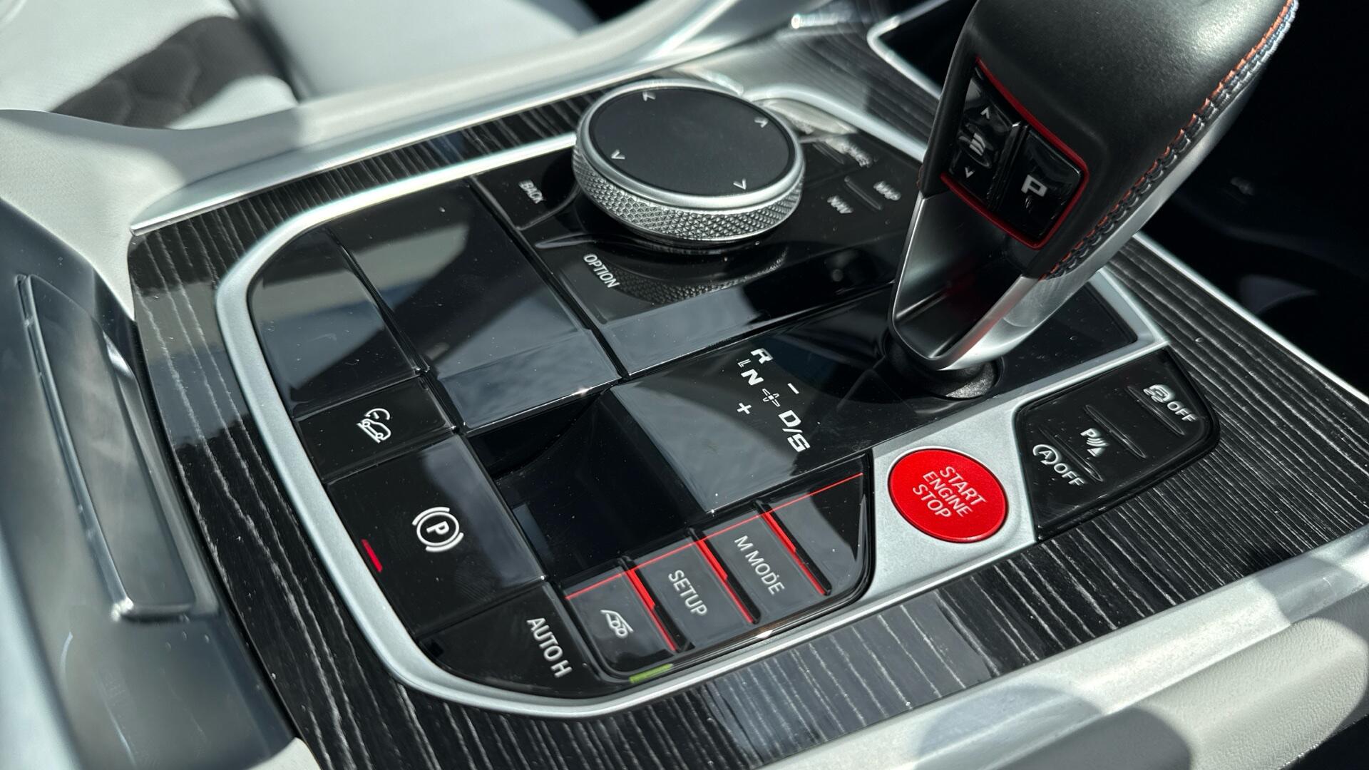 BMW X5 M view 19