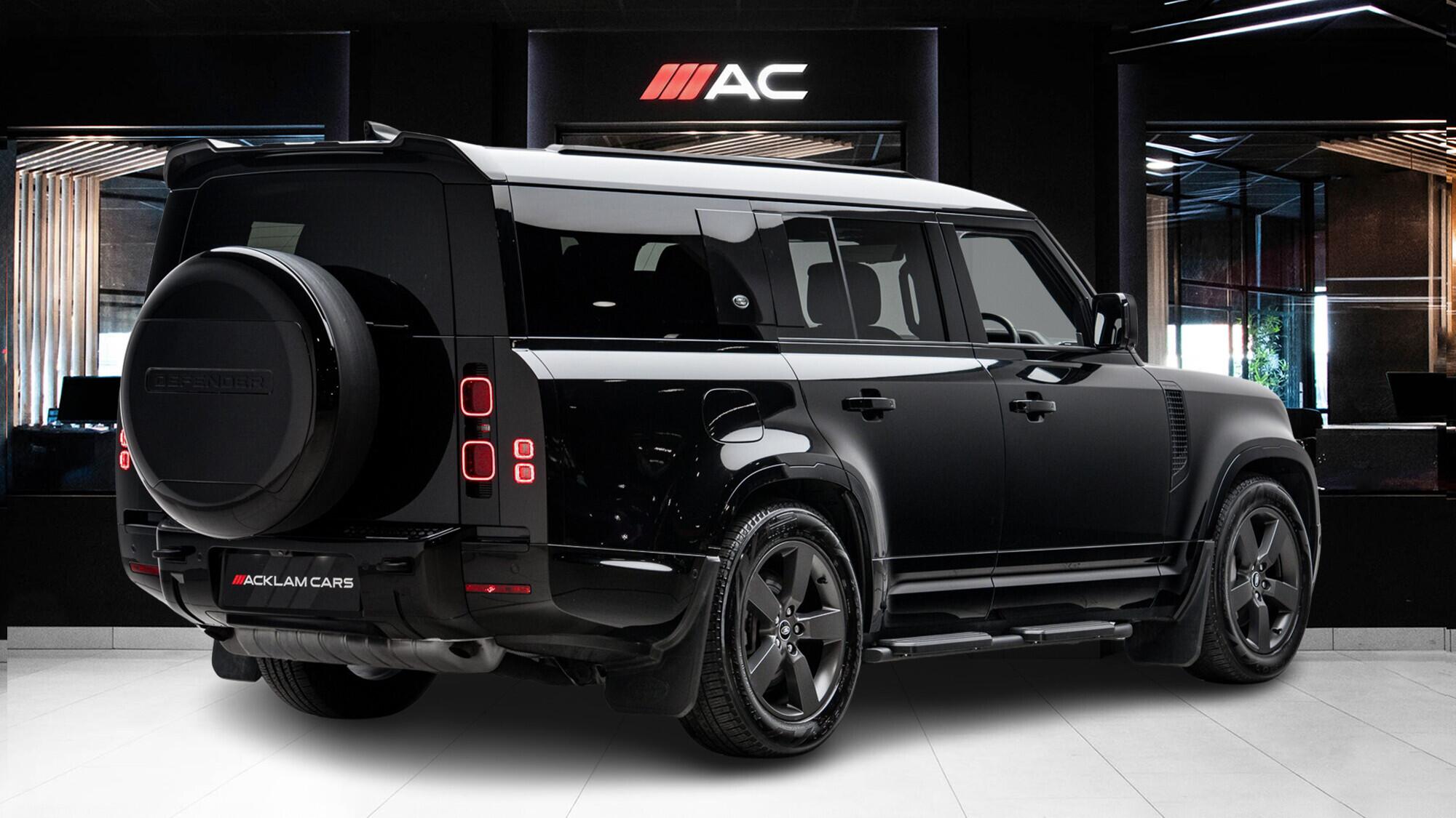 Land Rover Defender view 4