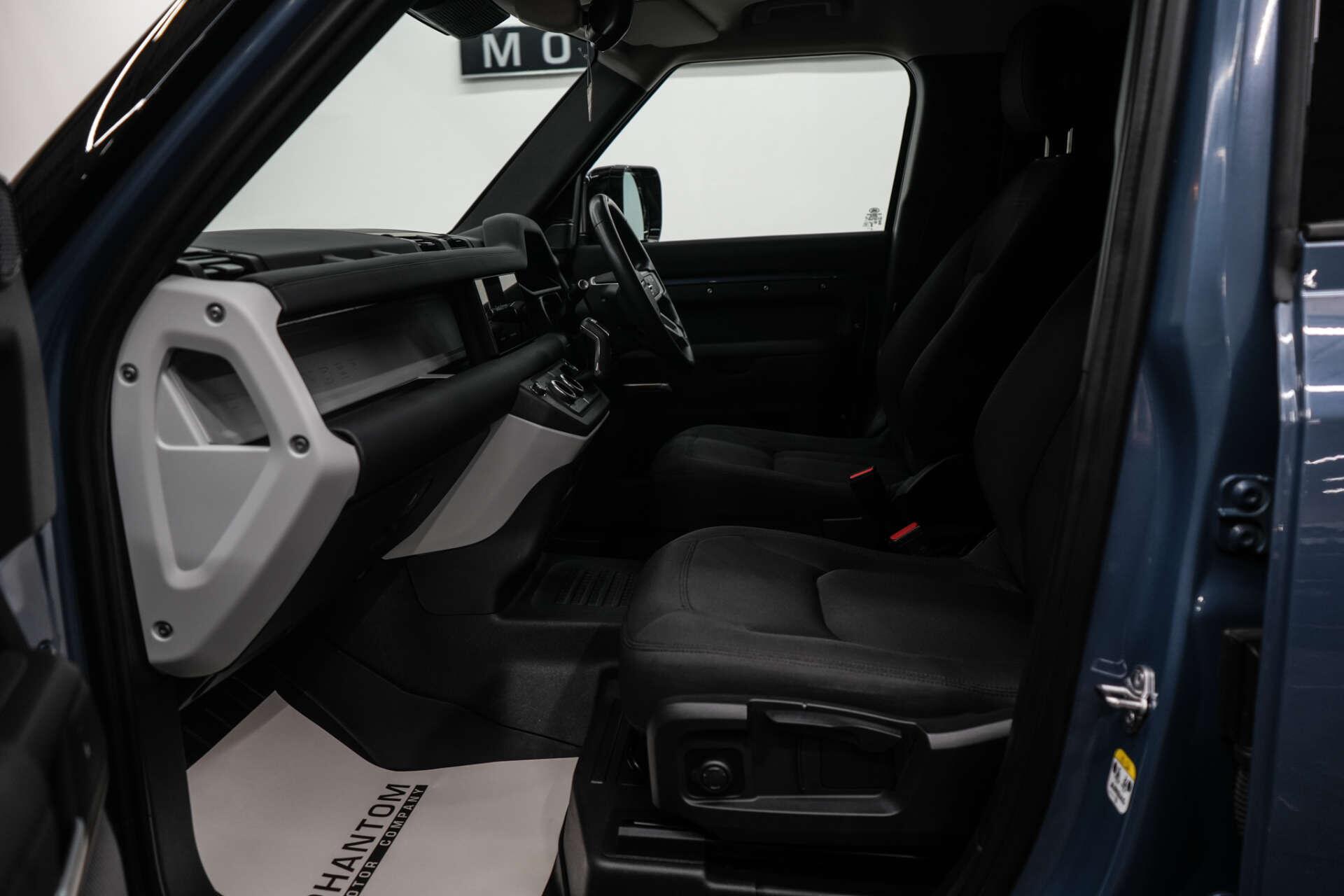 Land Rover Defender view 23