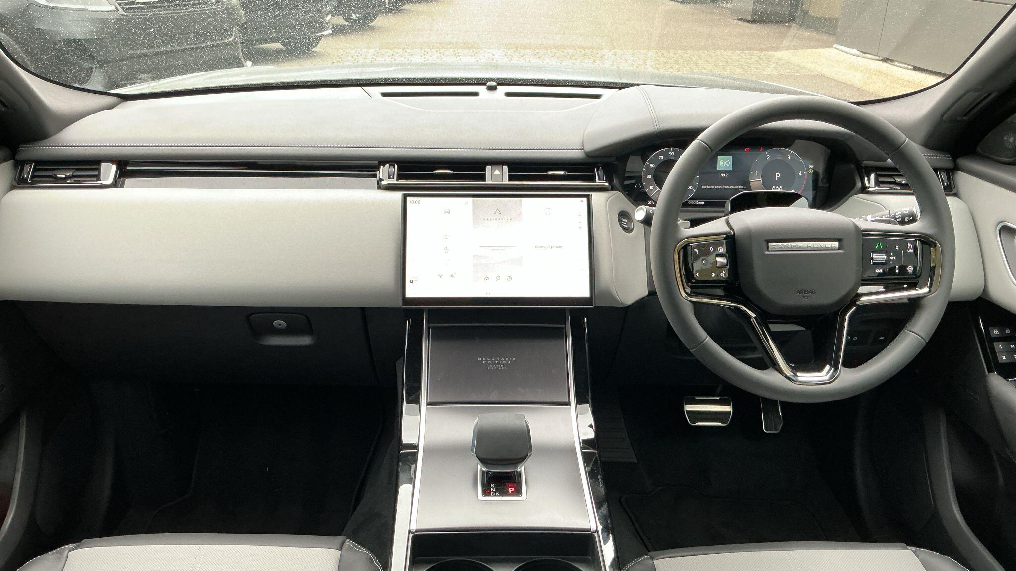 Land Rover Range Rover Velar view 6
