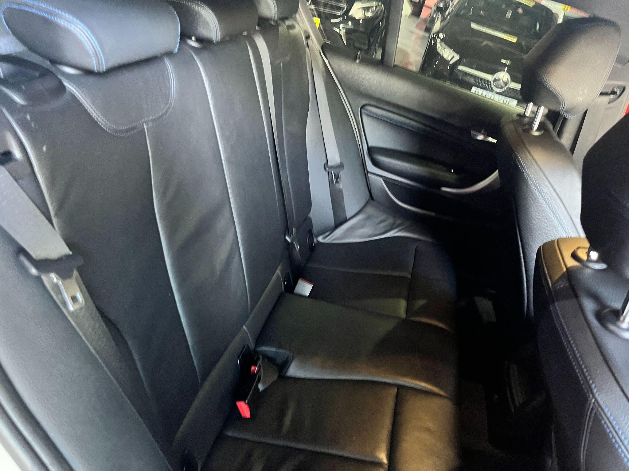 BMW 1 Series view 16