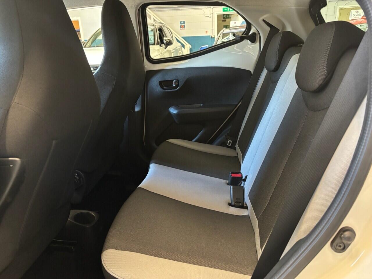 Toyota Aygo view 20
