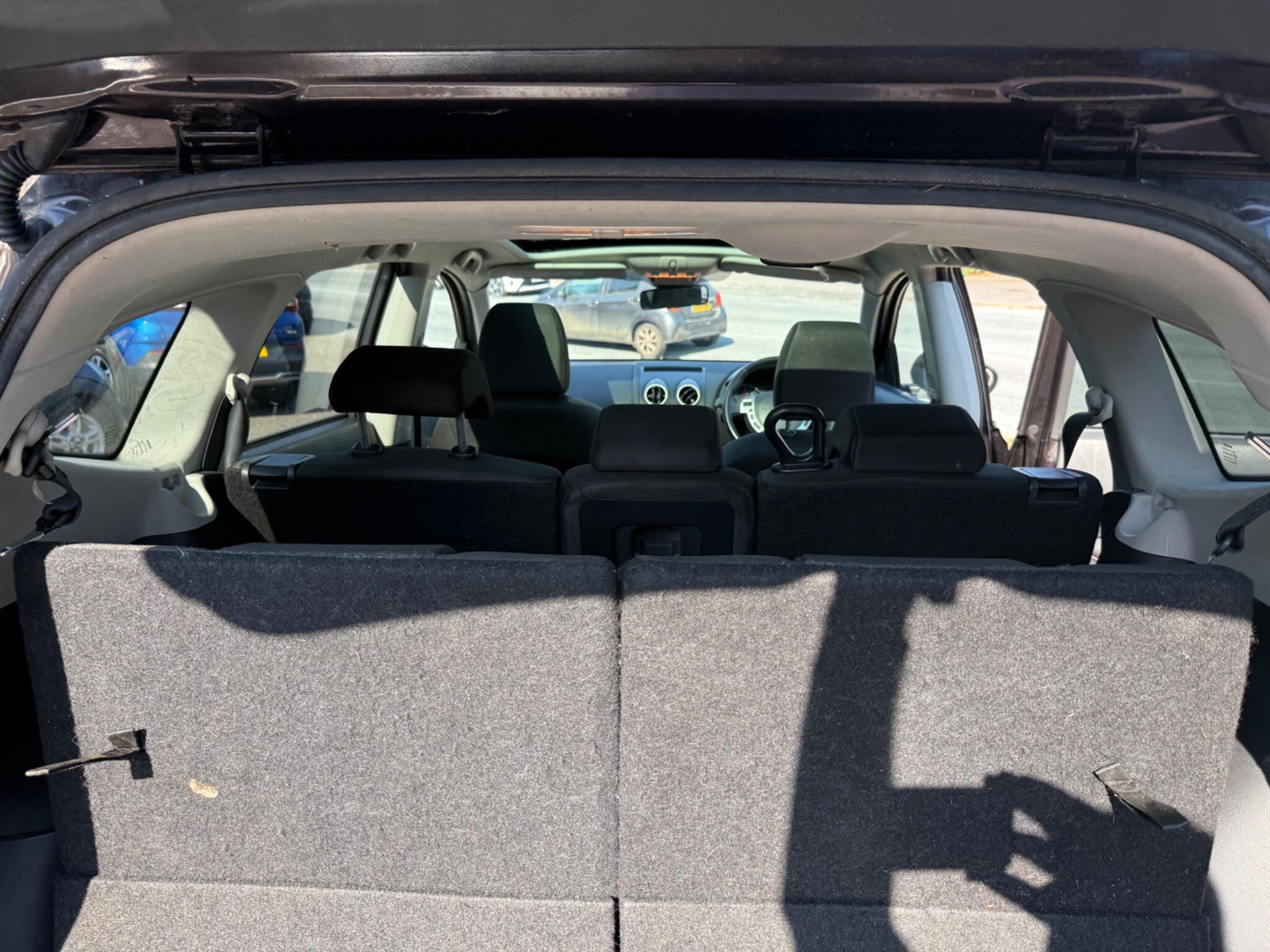 Nissan Qashqai+2 view 33