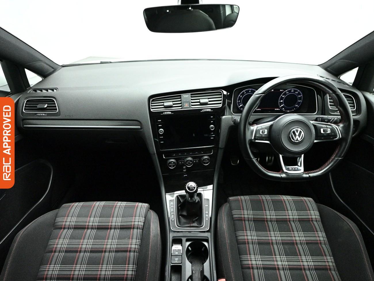 Volkswagen Golf view 2
