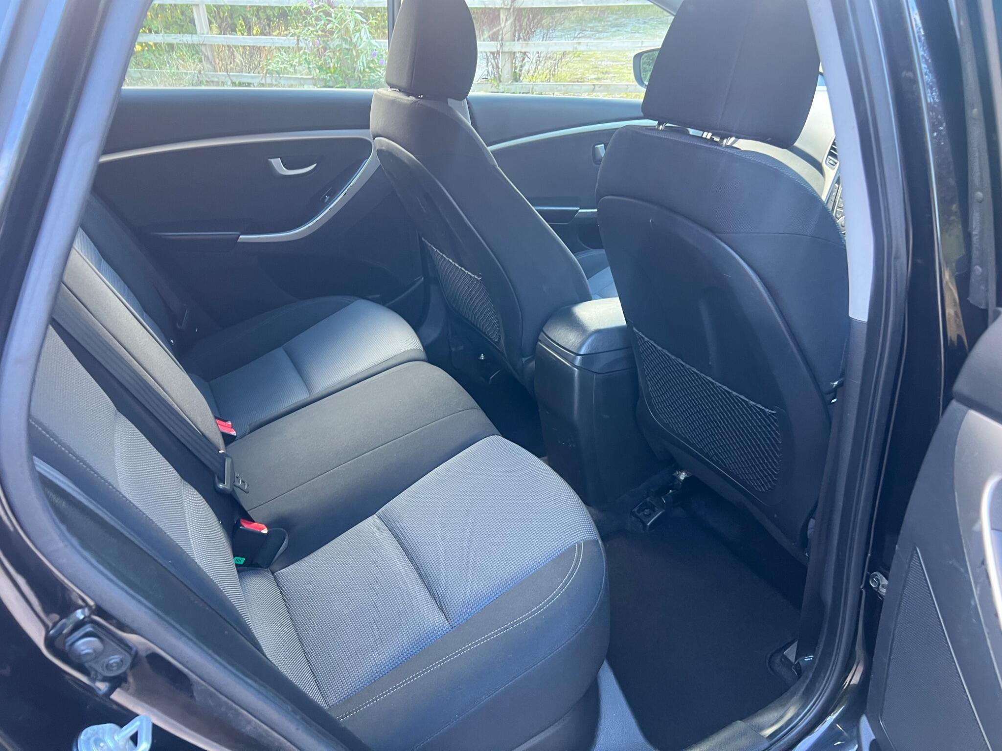 Hyundai i30 view 13
