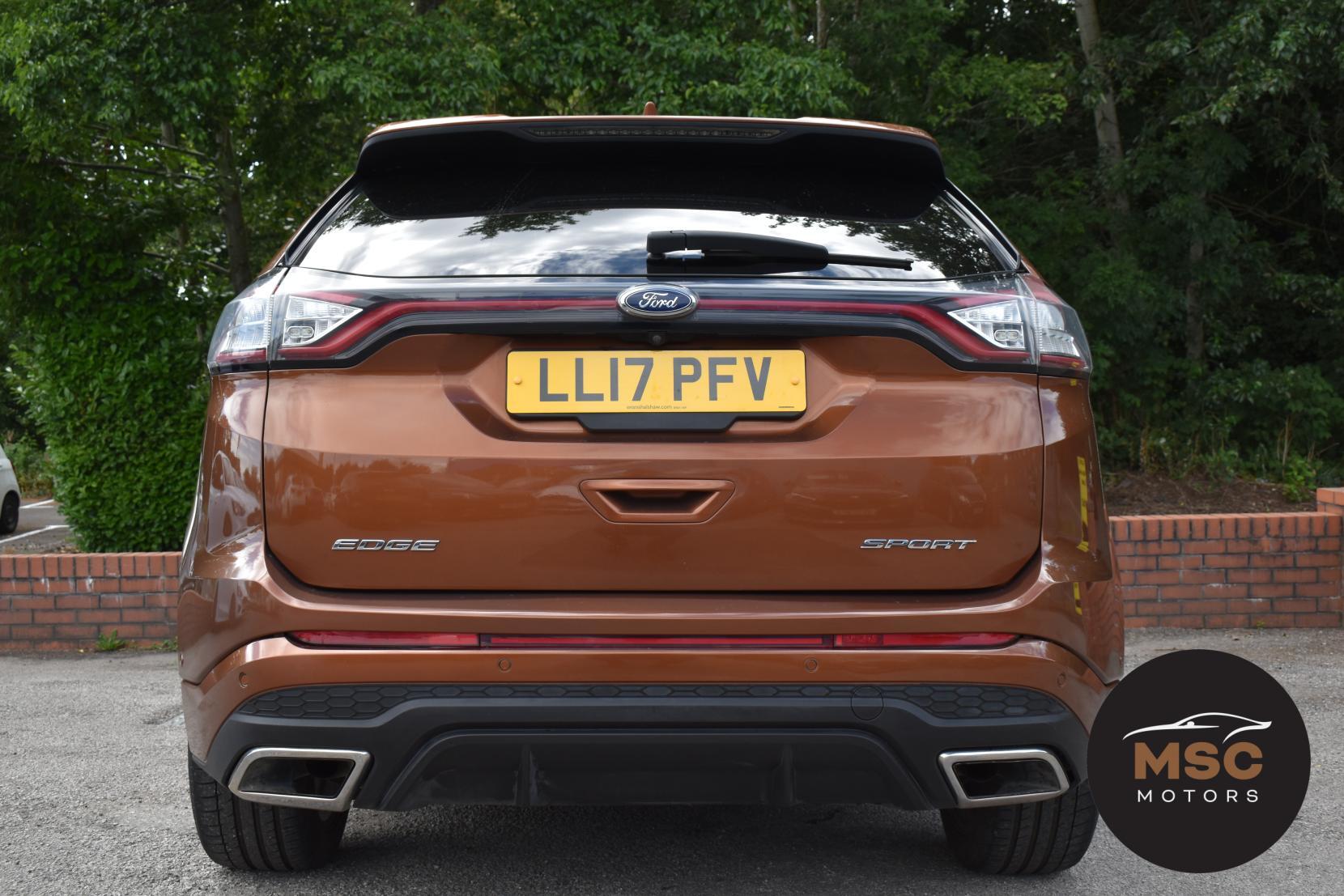 Ford Edge view 16