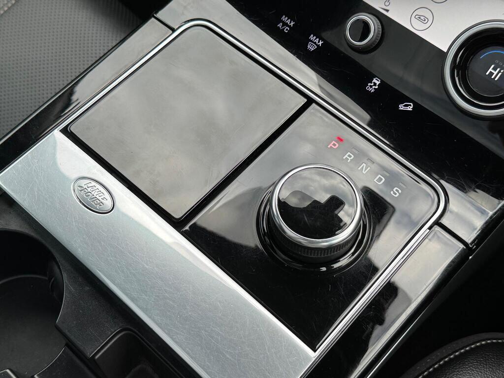 Land Rover Range Rover Velar view 44