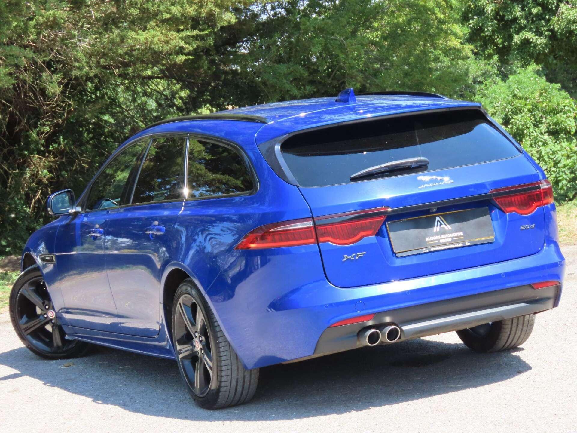 Jaguar XF view 7