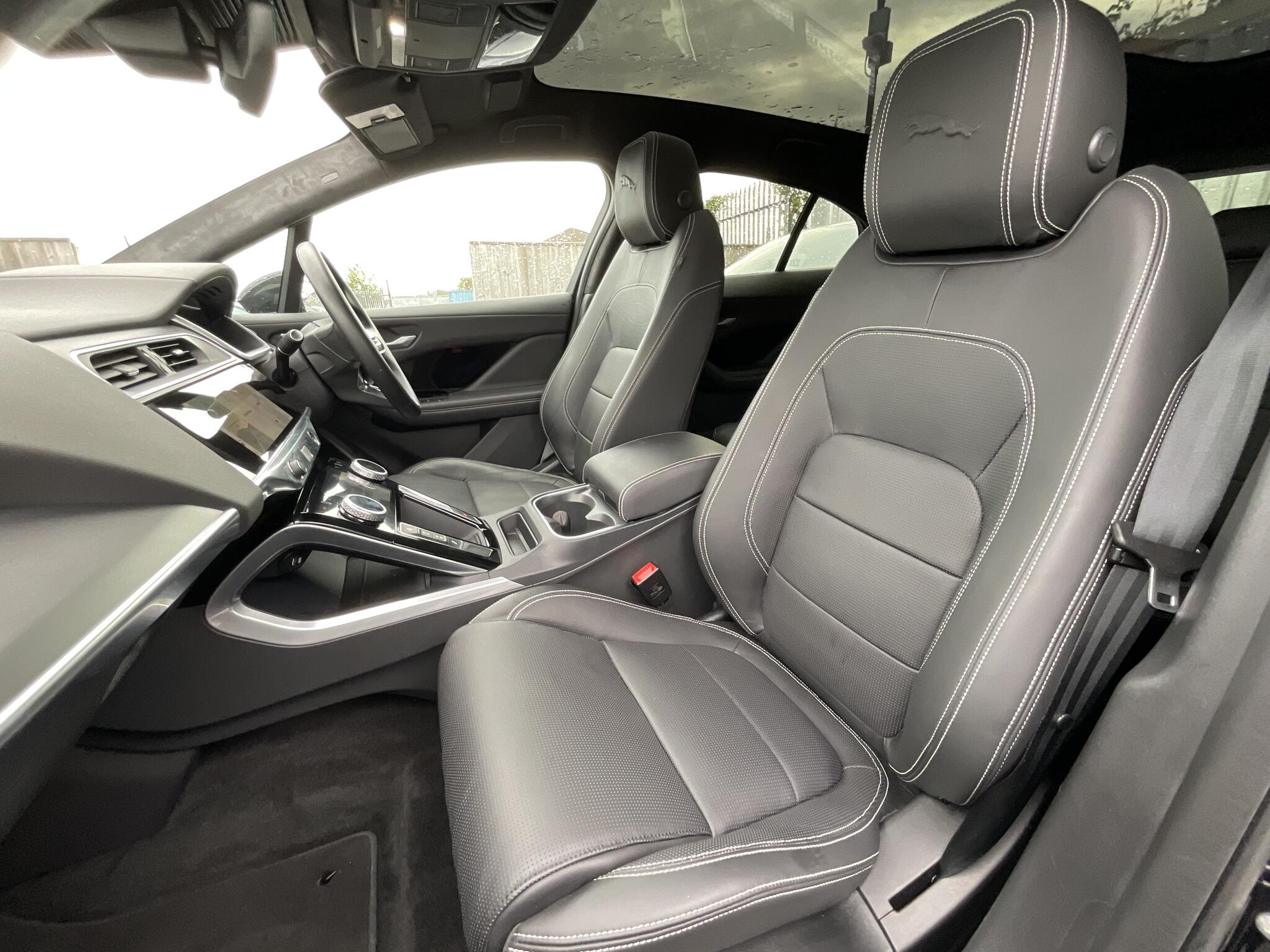 Jaguar I-Pace view 18
