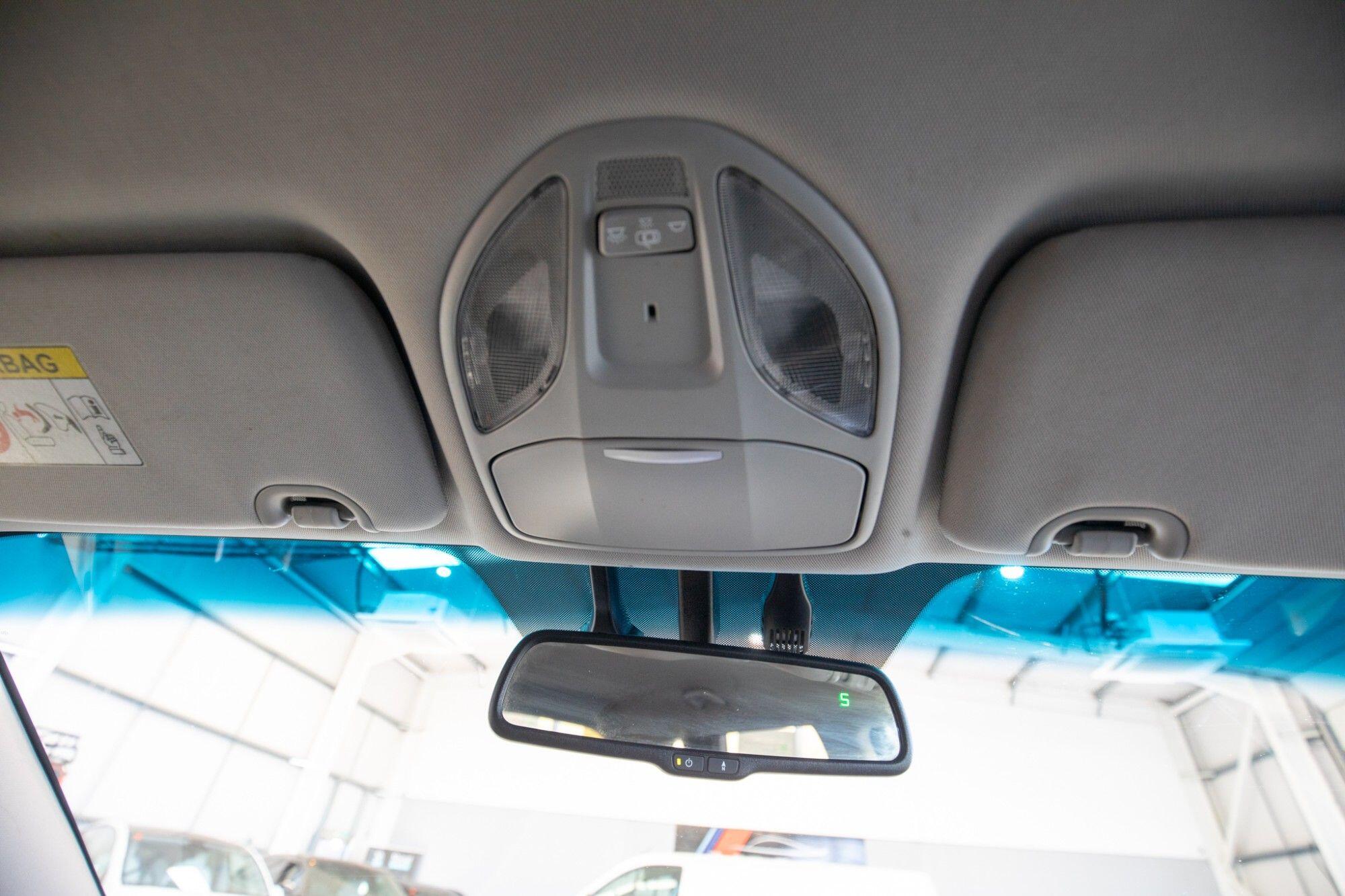 Hyundai Santa Fe view 28