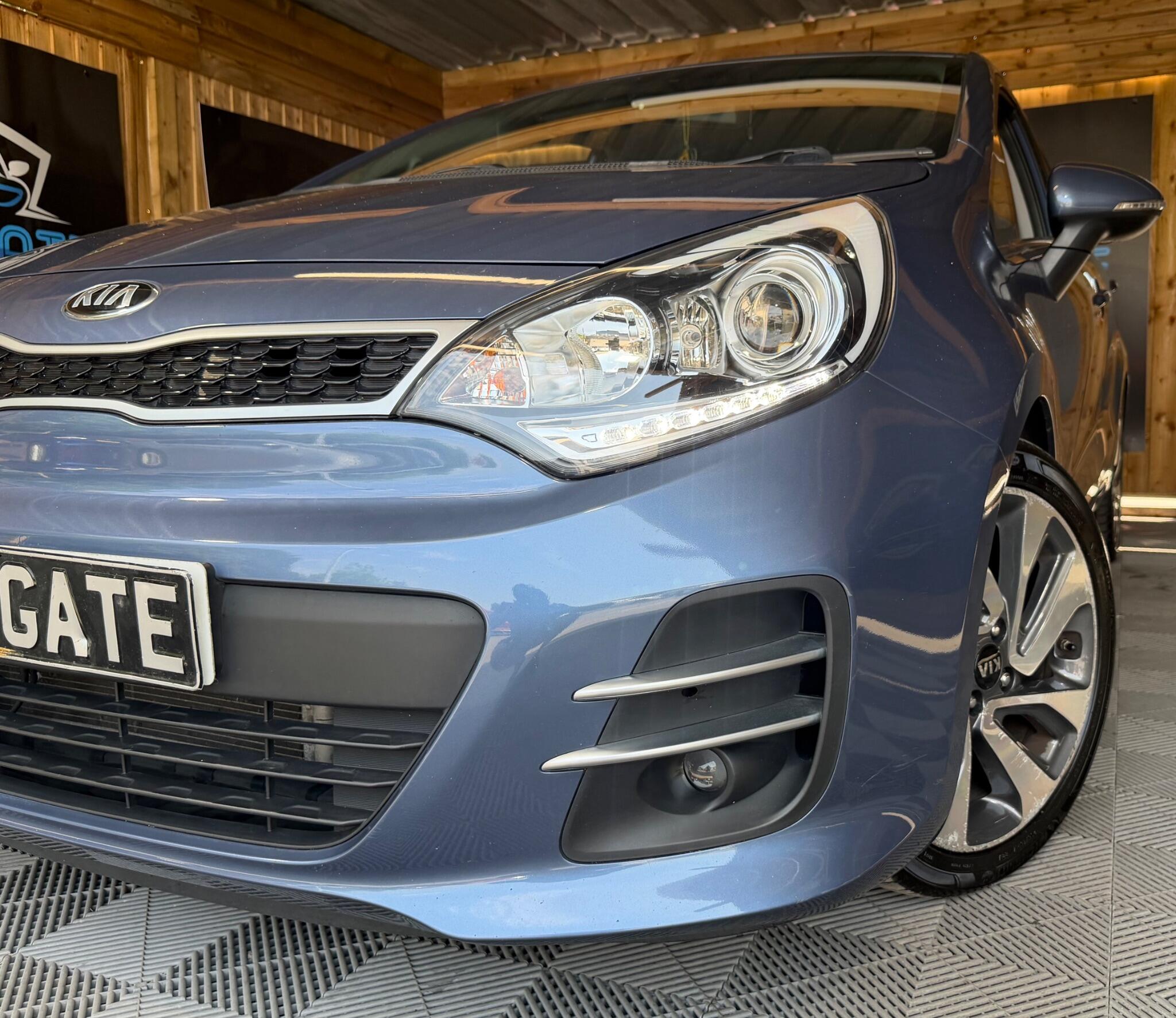 Kia Rio view 6