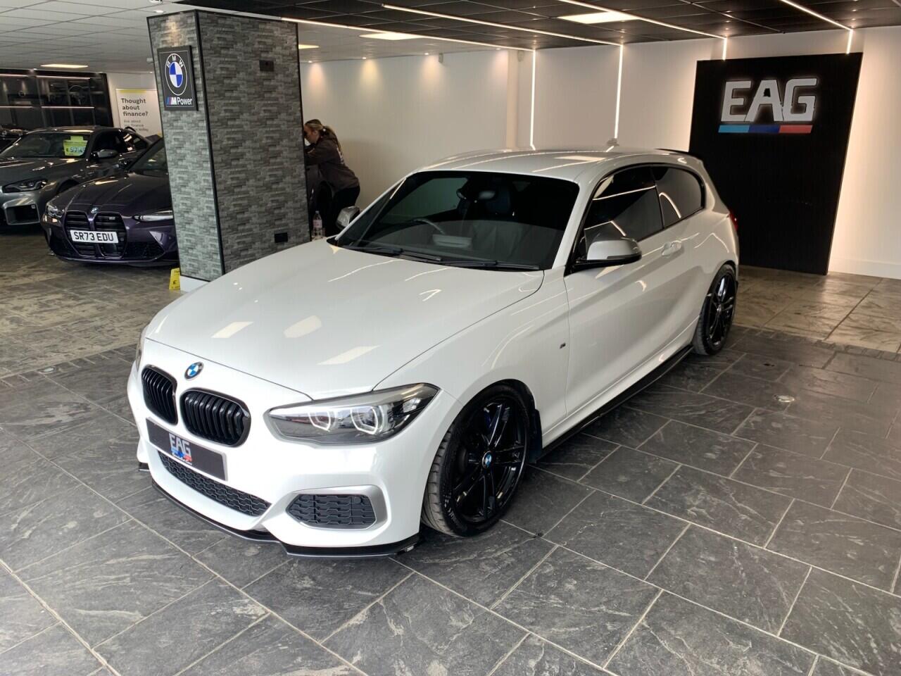 BMW 1 Series view 11