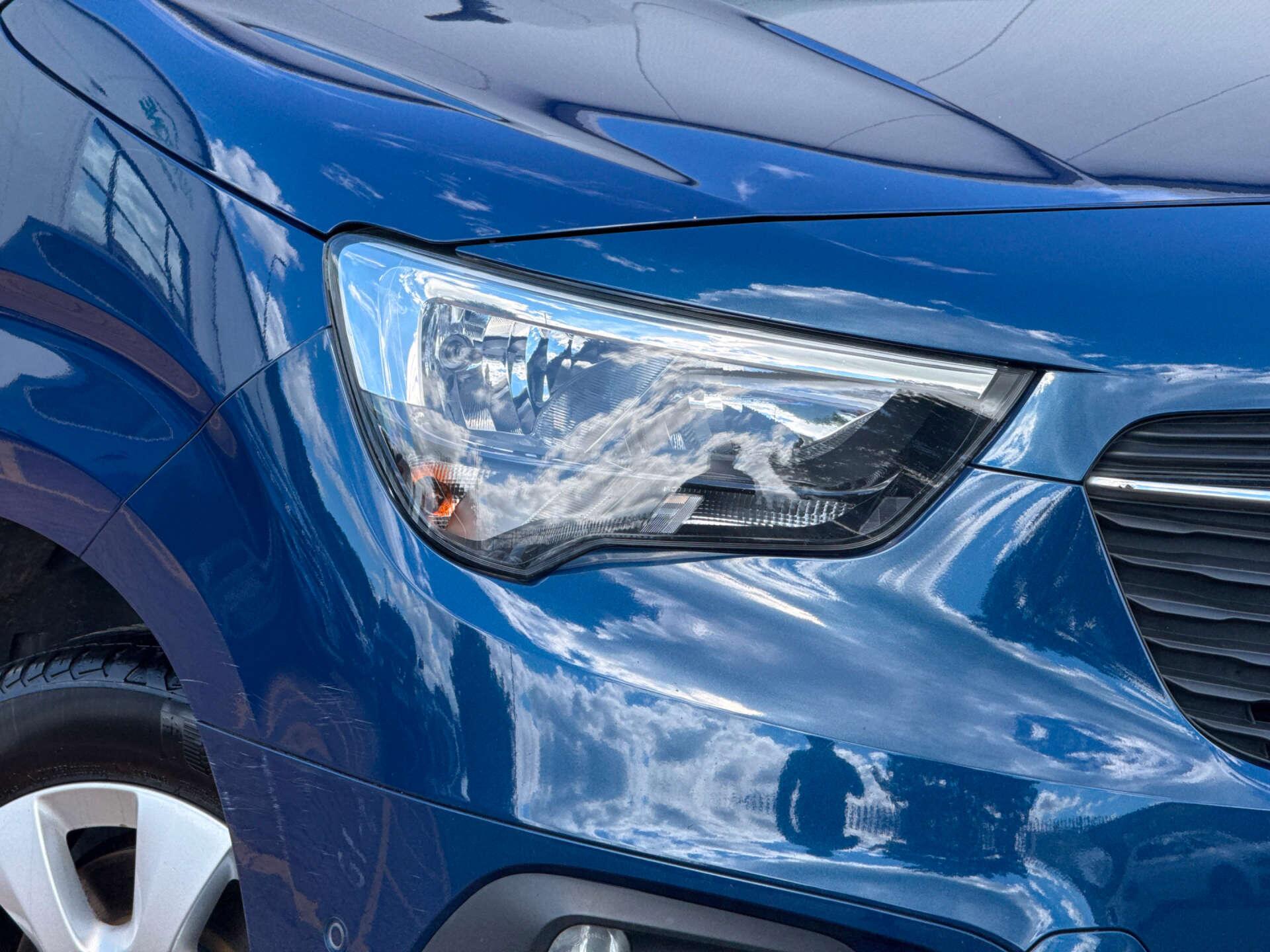 Vauxhall Combo Life view 13