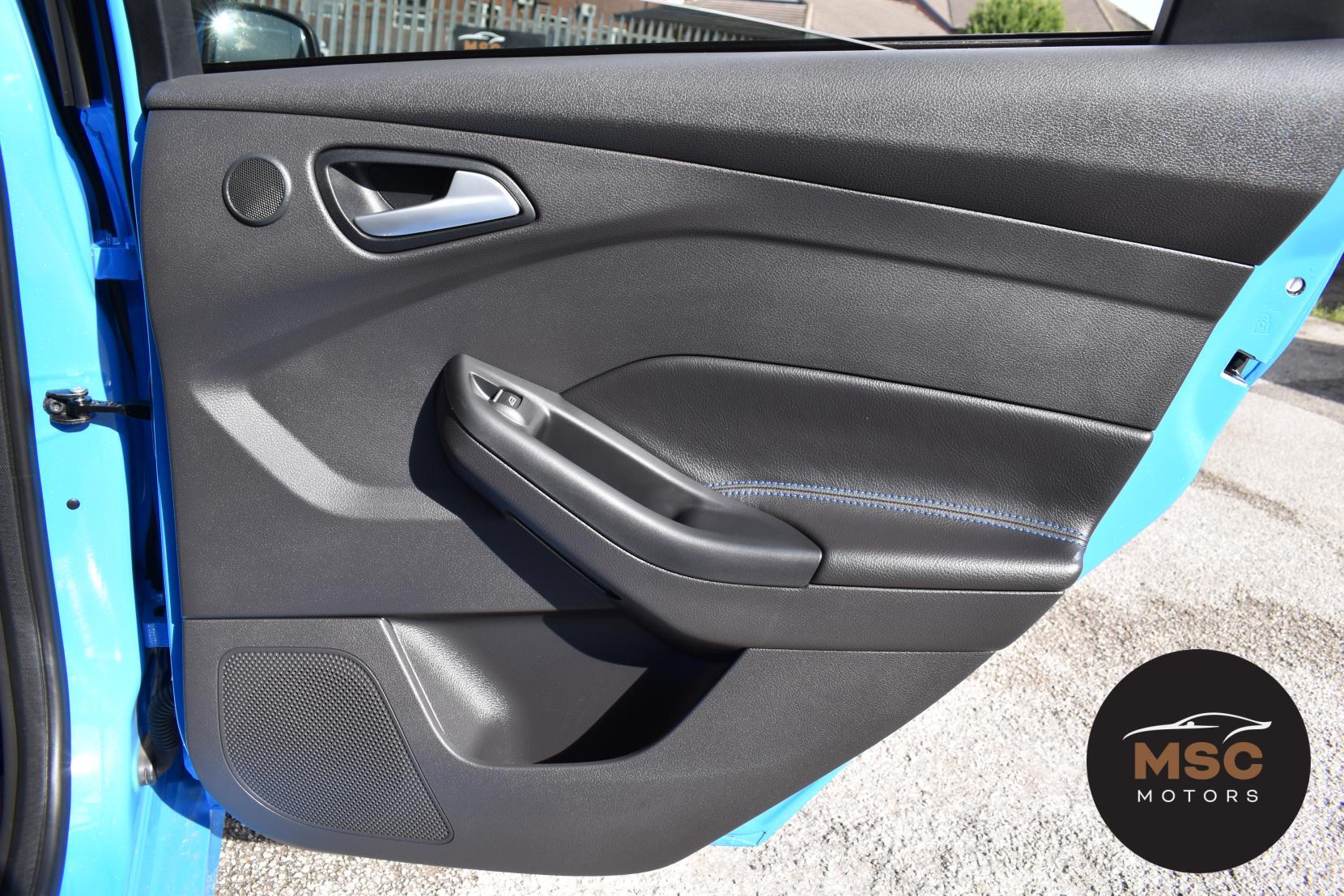Ford Focus view 50