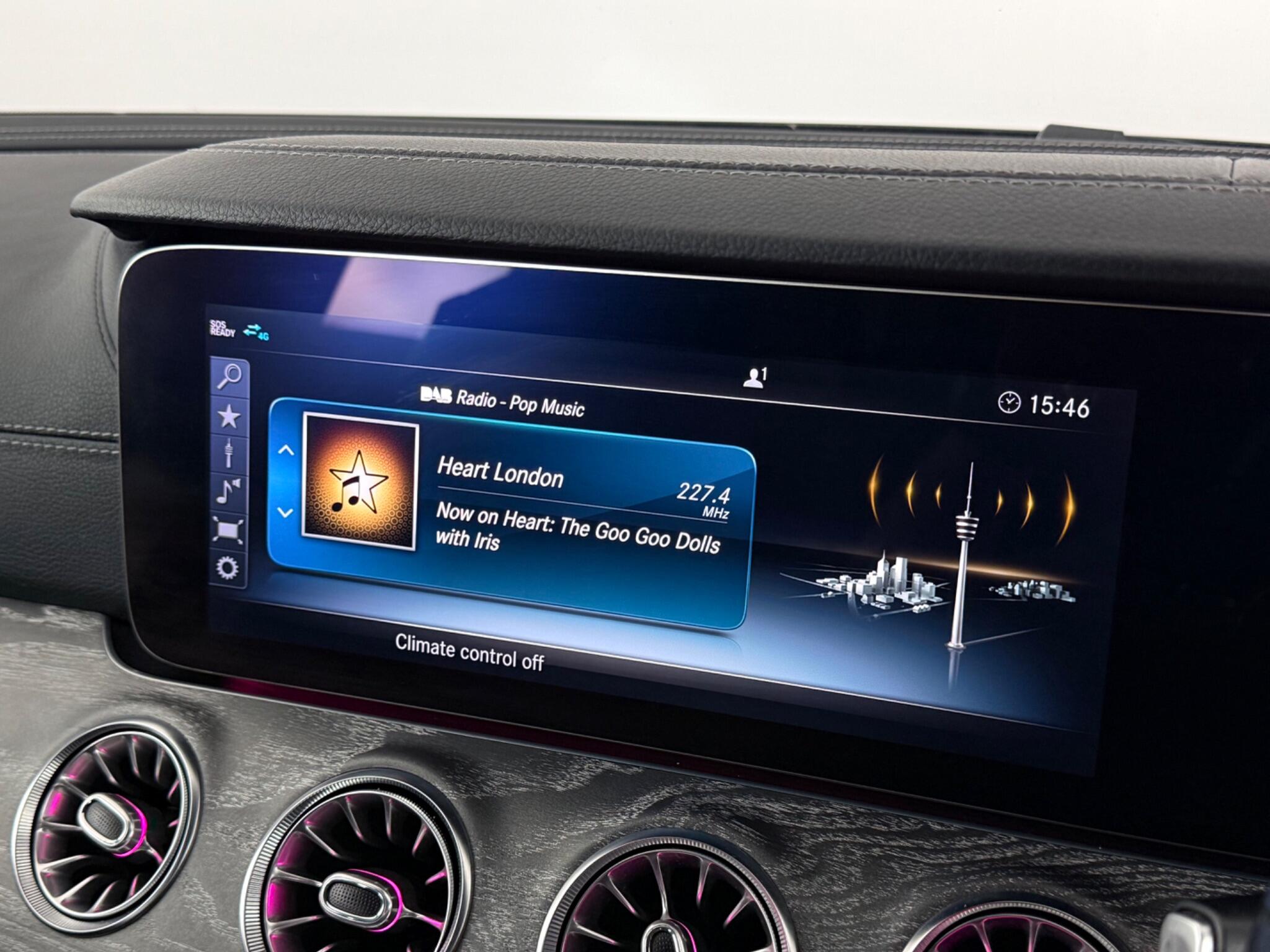 Mercedes-Benz CLS view 27