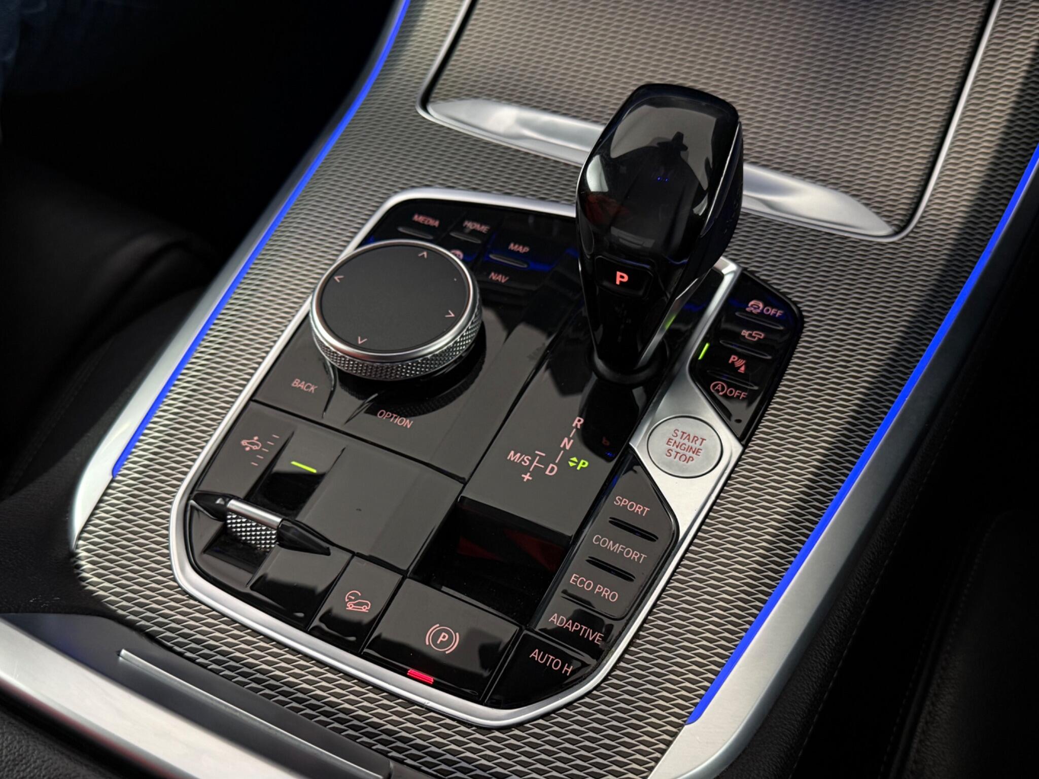 BMW X5 view 25