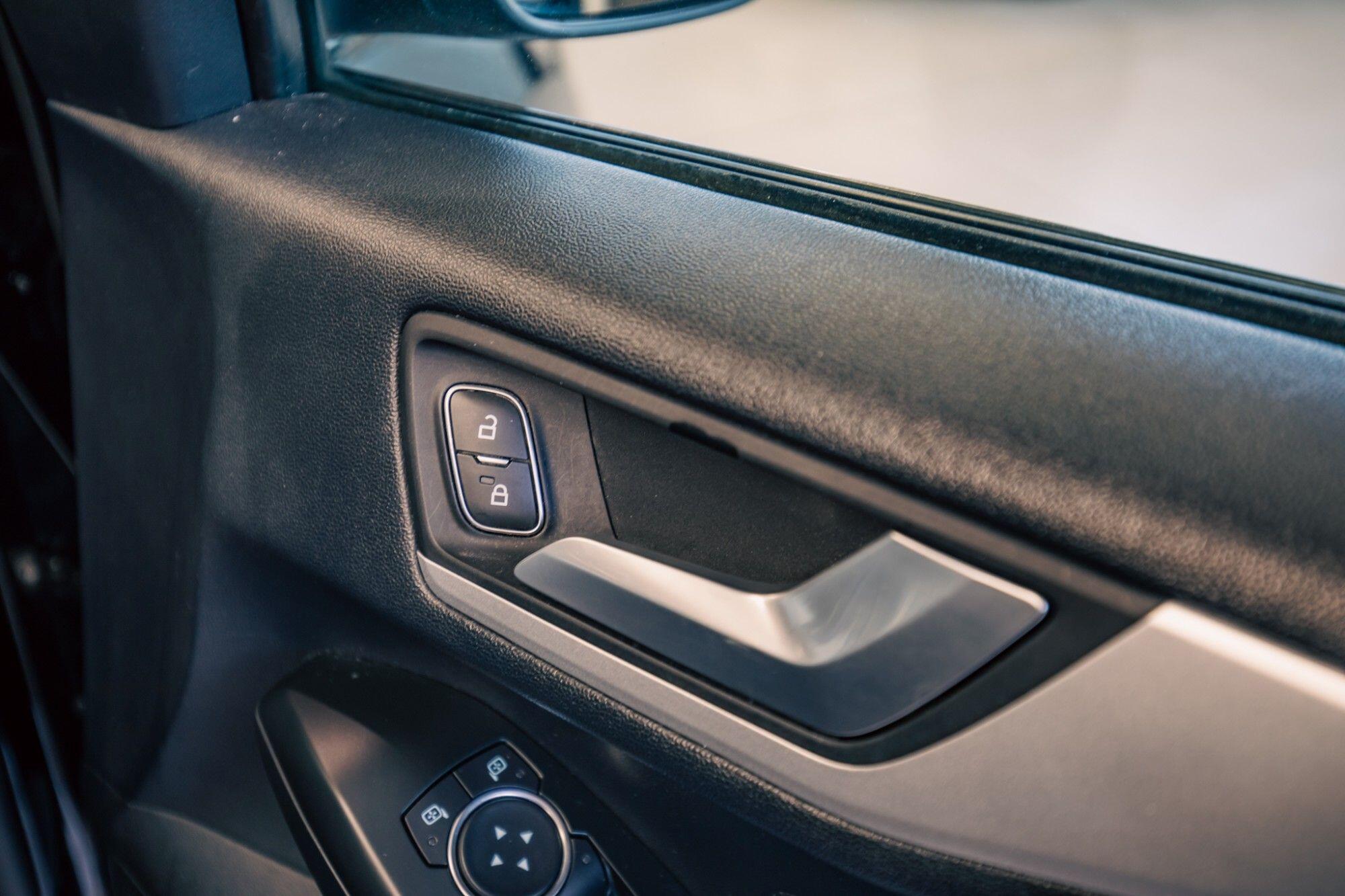 Ford Focus view 11