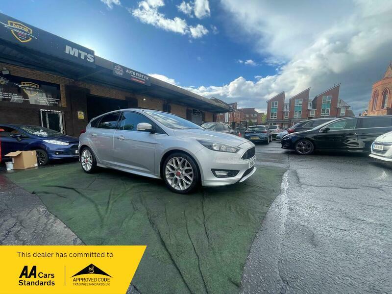 2016 Ford Focus image 19