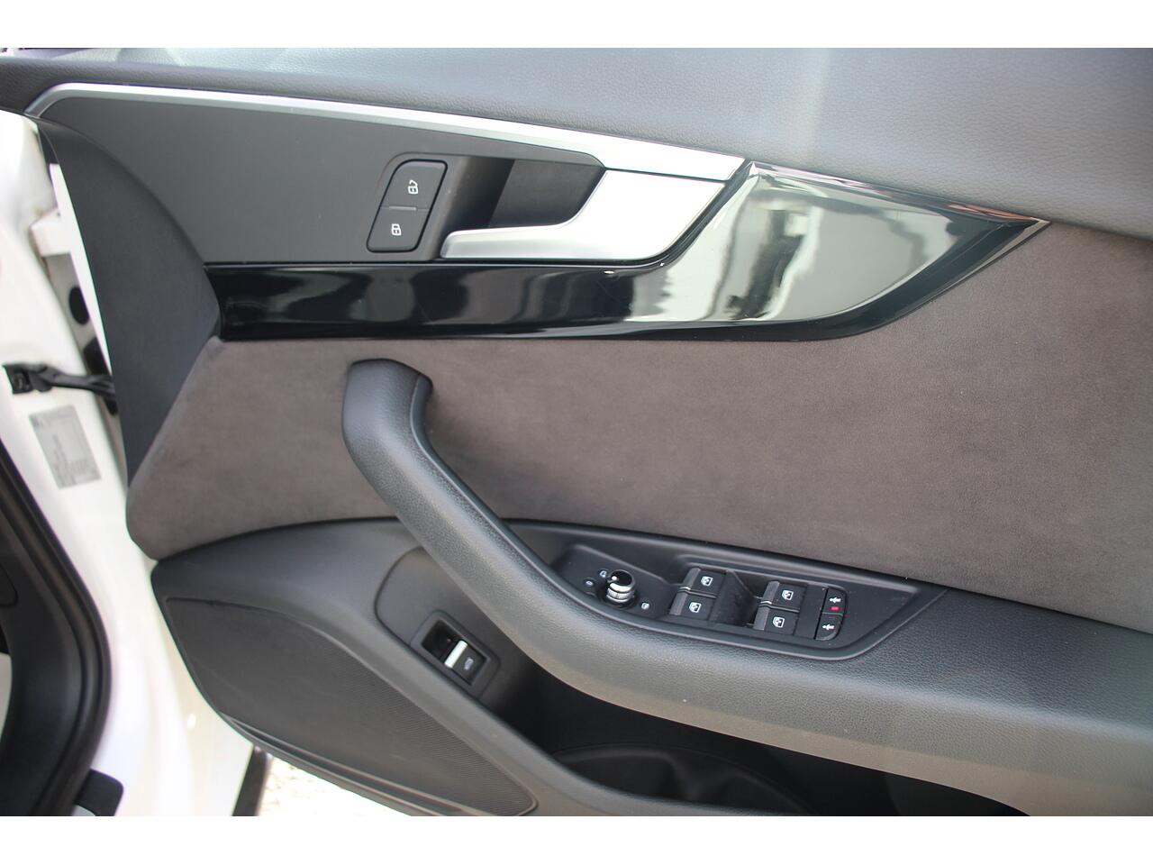 Audi A4 Avant view 39