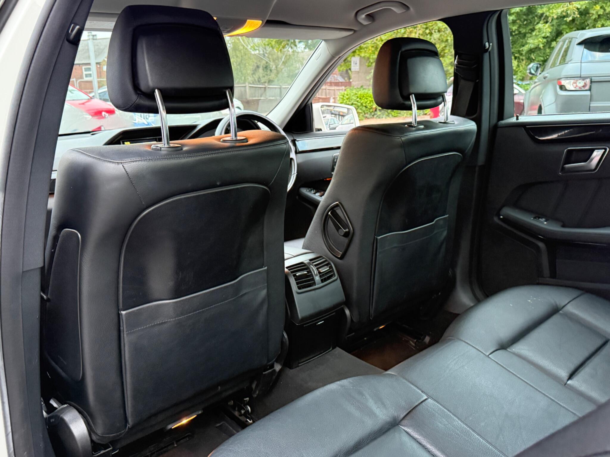 Mercedes-Benz E Class - Image 46