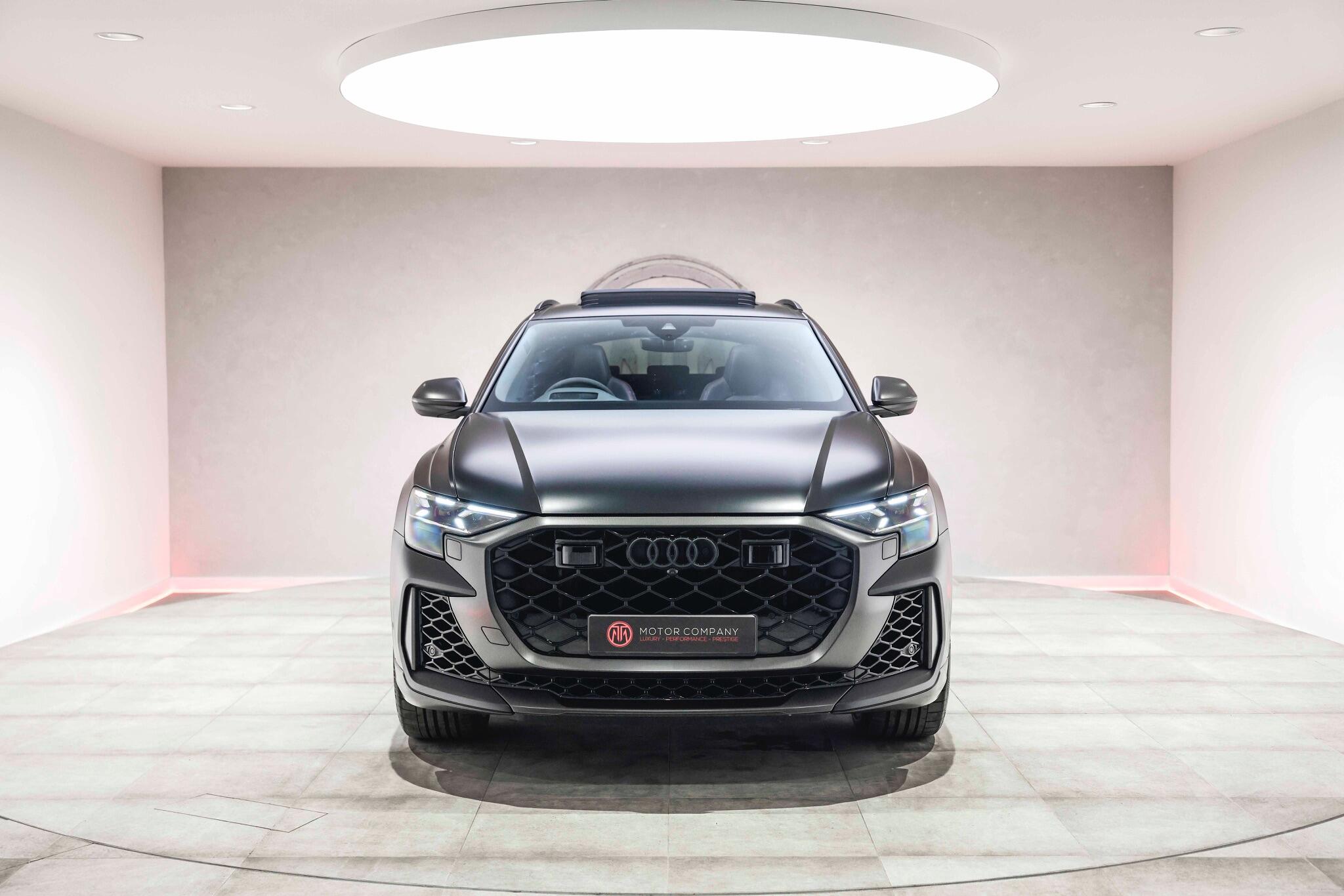 Audi RSQ8 view 7