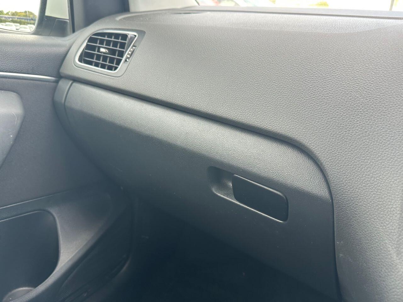 Volkswagen Polo view 60