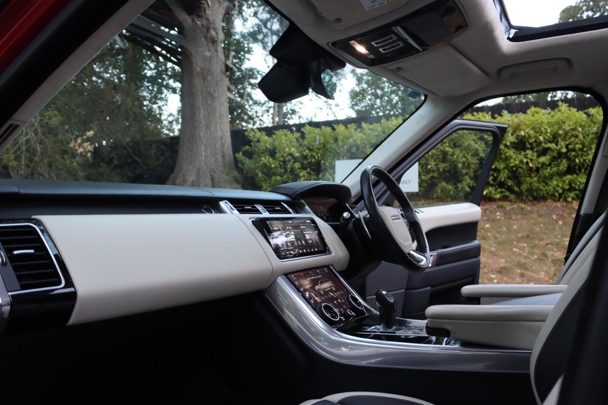 Land Rover Range Rover Sport view 40