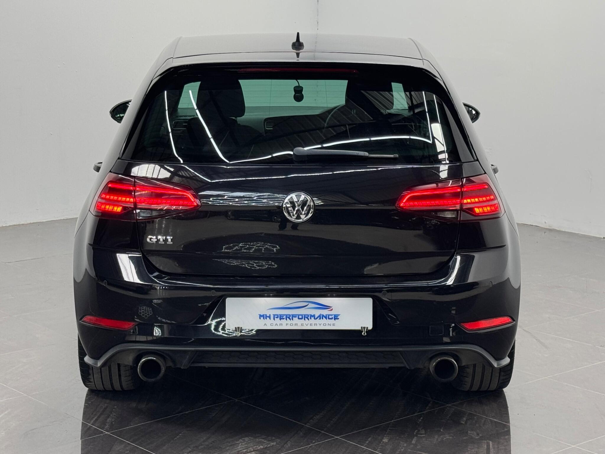 Volkswagen Golf view 43