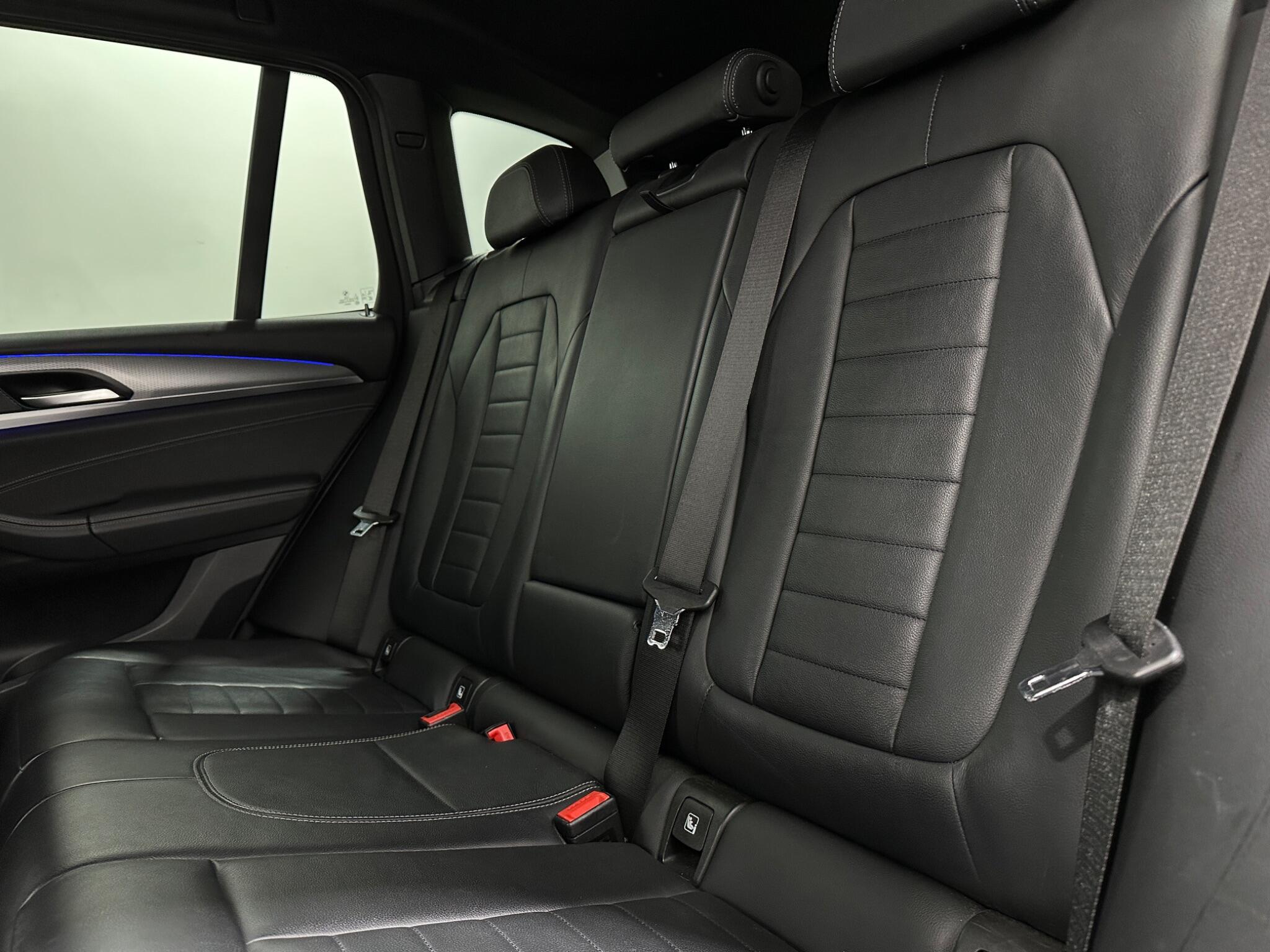 BMW X3 view 41
