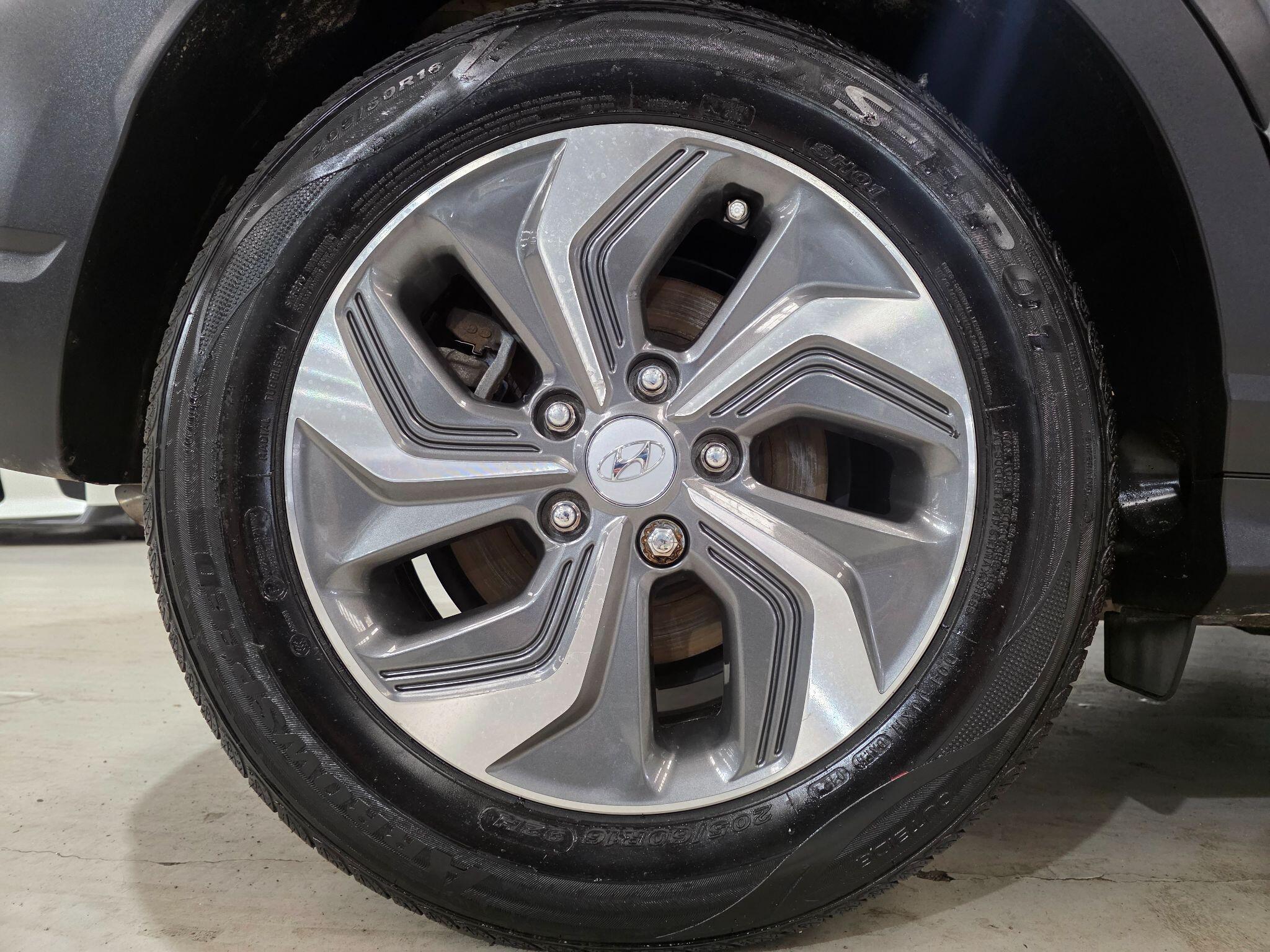 Hyundai Kona view 27