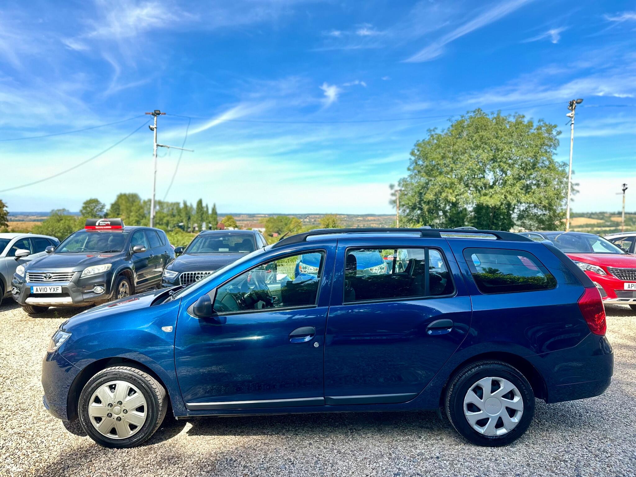 Dacia Logan MCV view 9