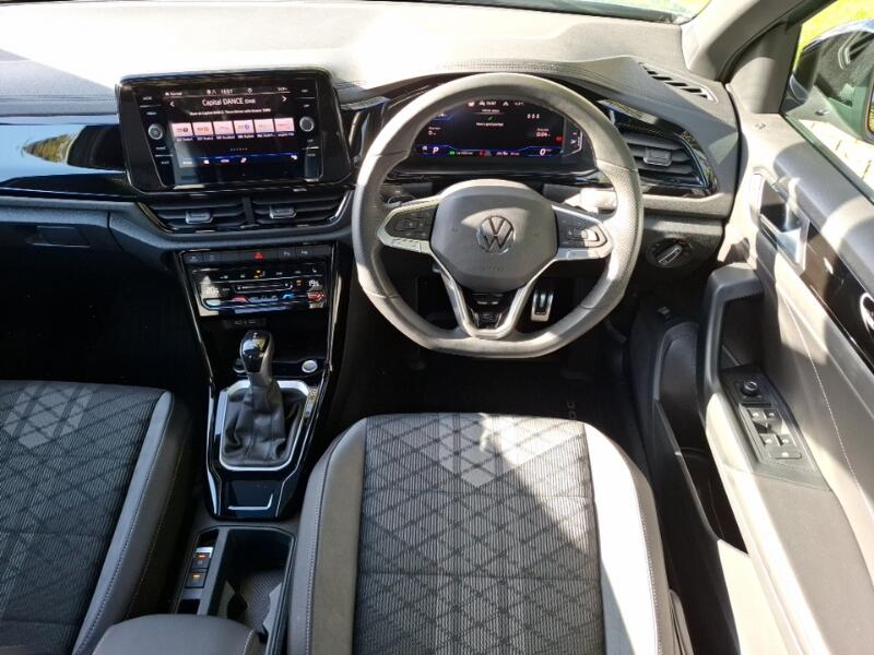 Volkswagen T-Roc view 8