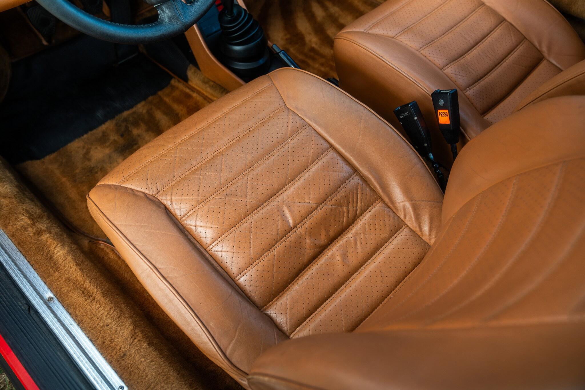 Porsche 911 view 75