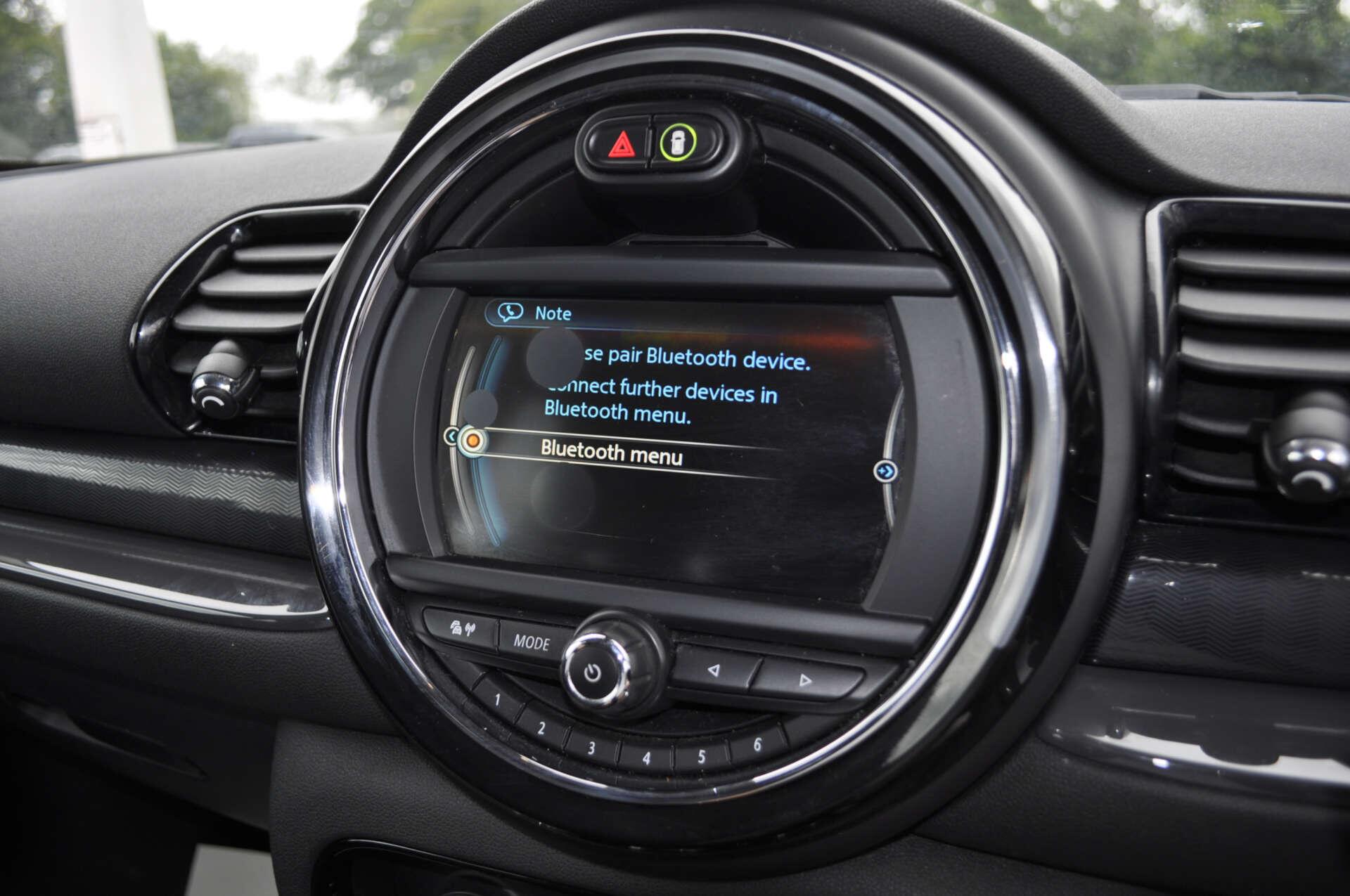 Mini Clubman view 25