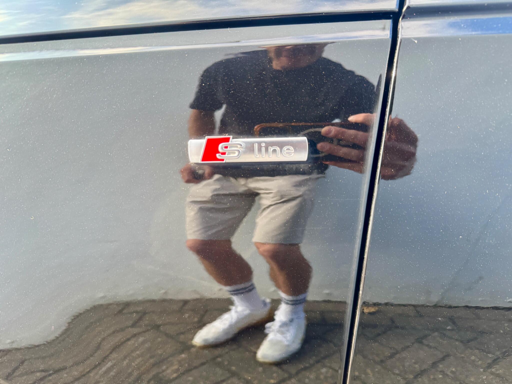 Audi A4 view 88