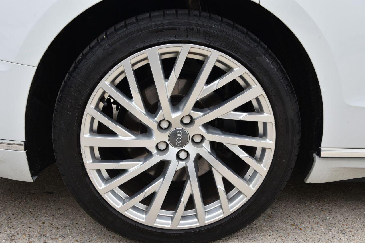 Audi A8 view 68