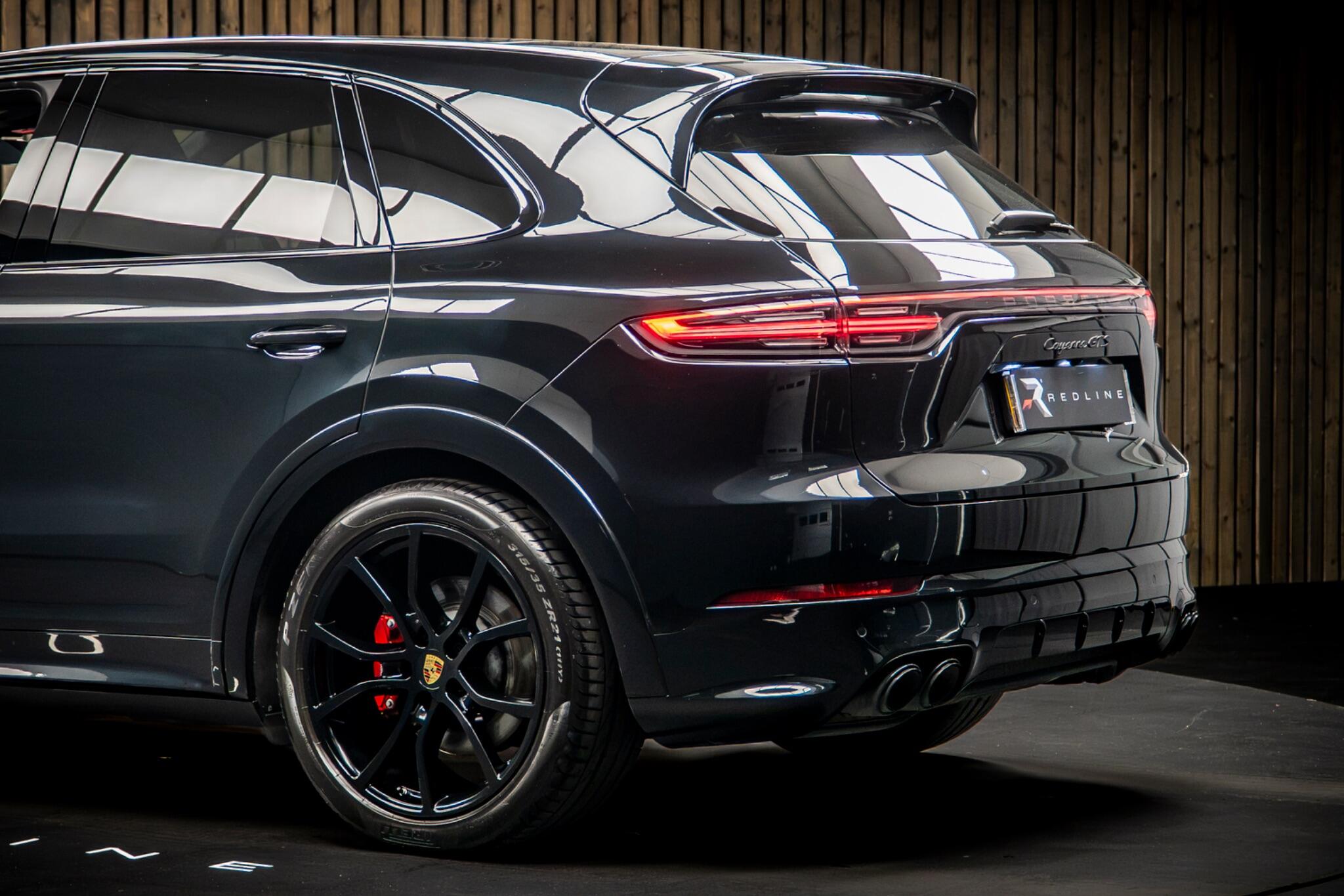 Porsche Cayenne view 17