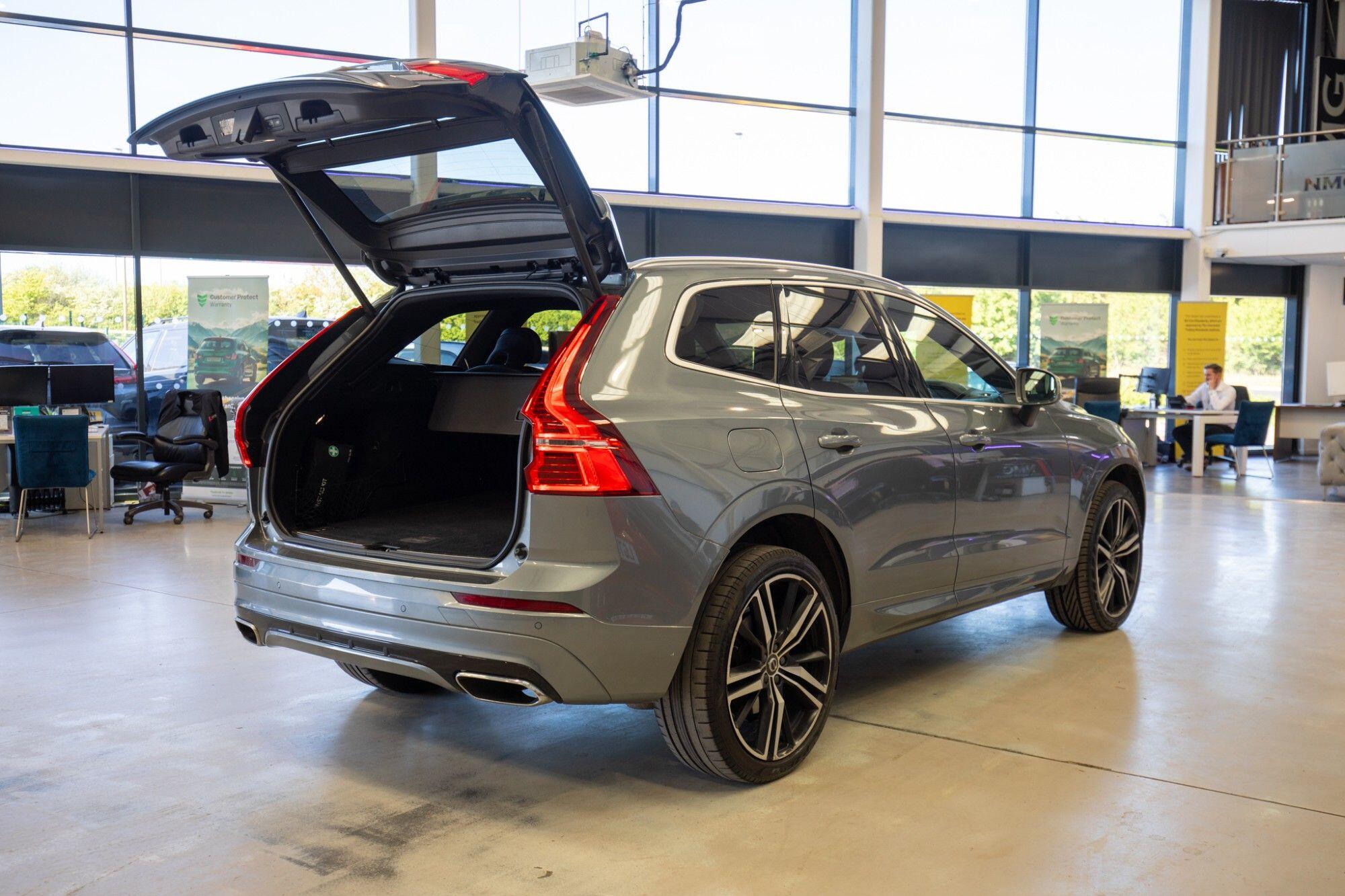 Volvo XC60 view 29