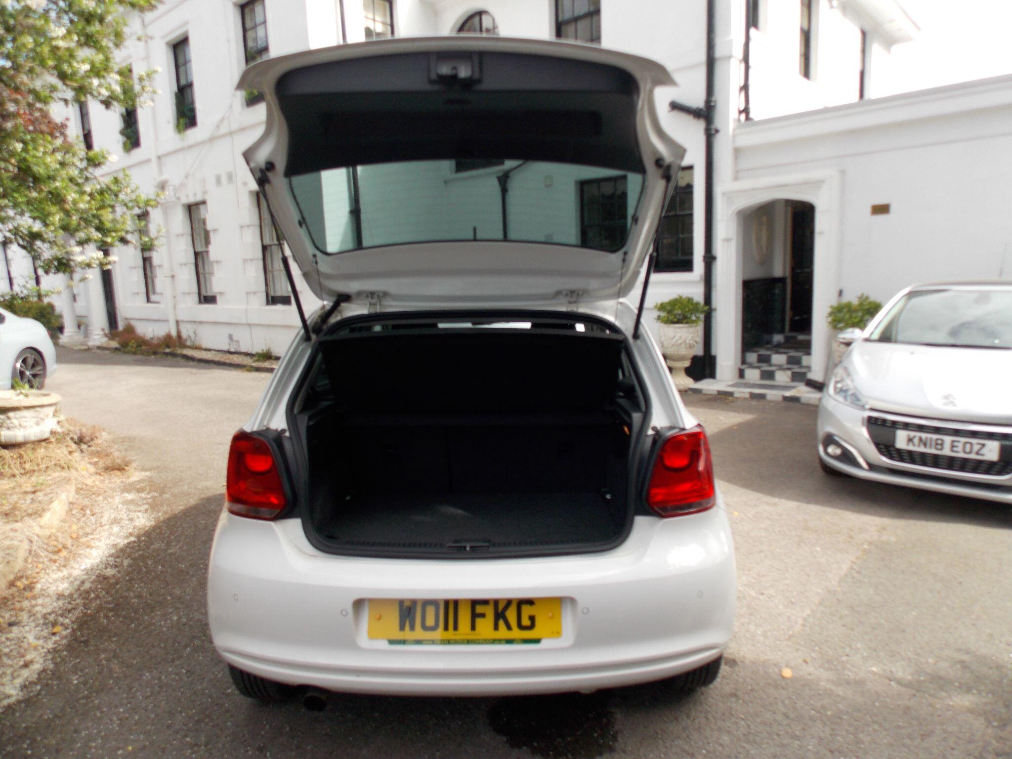 Volkswagen Polo view 16
