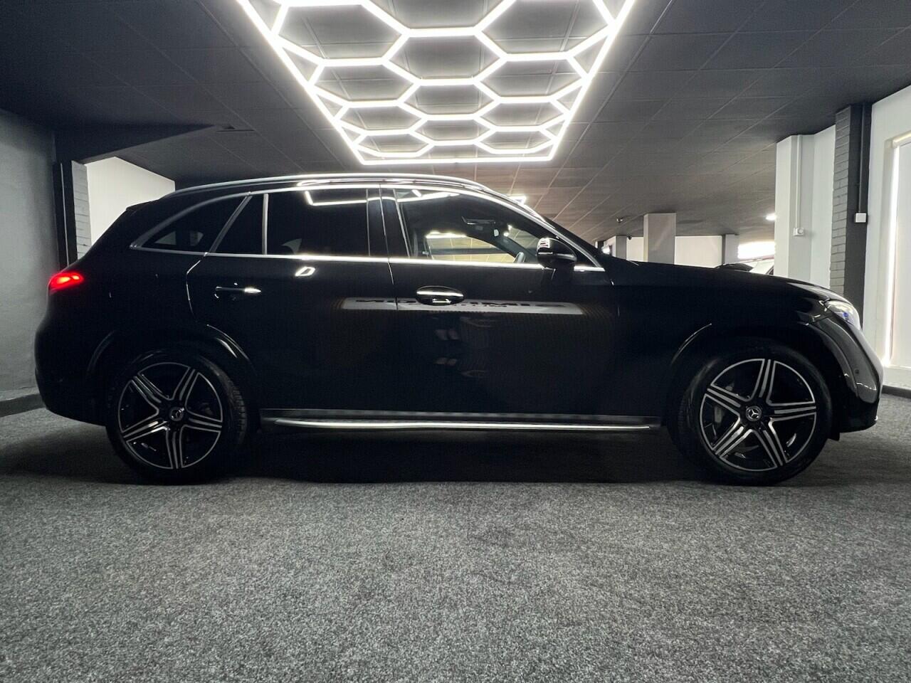 Mercedes-Benz GLC view 15