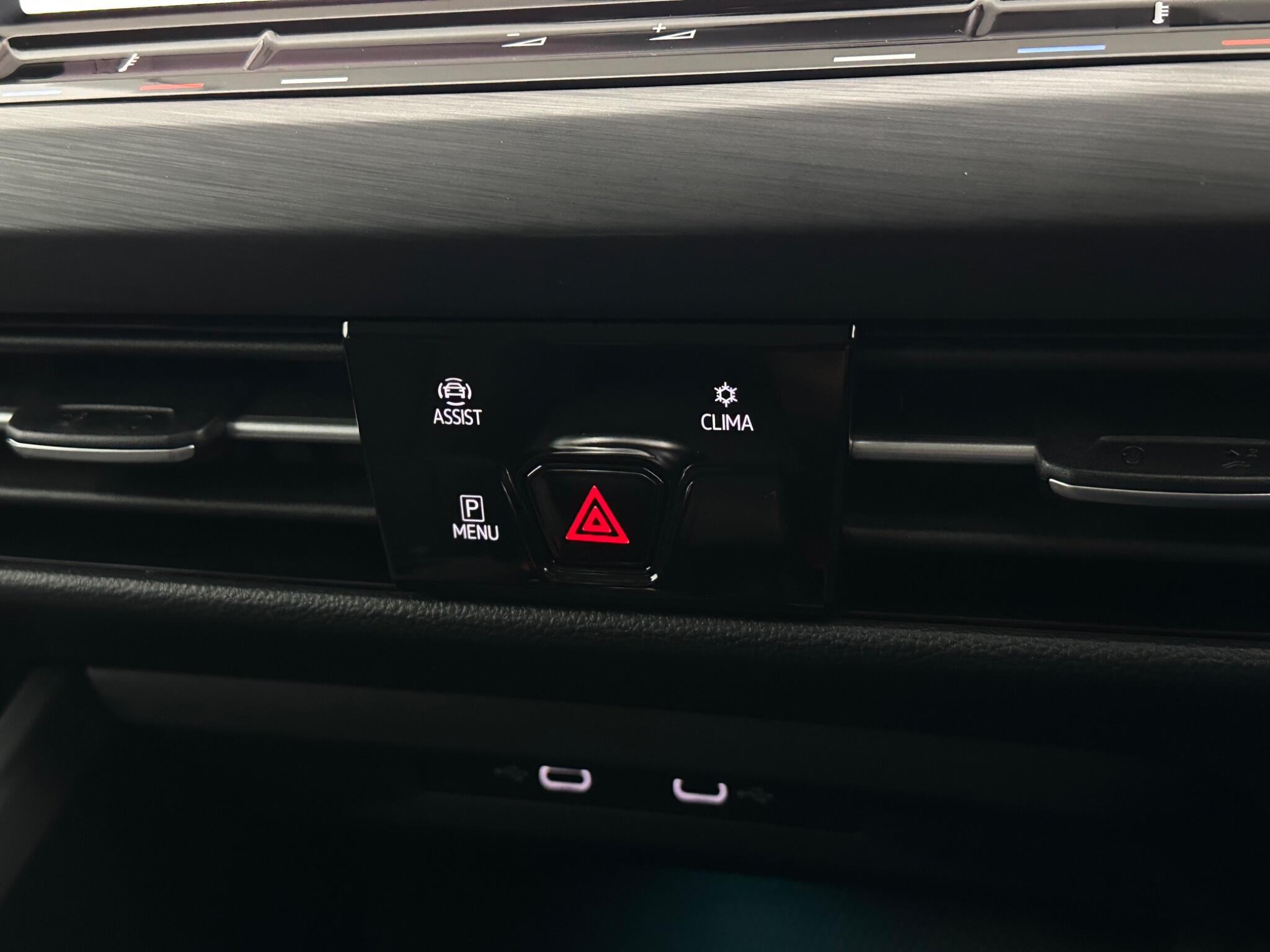 Volkswagen Golf view 21