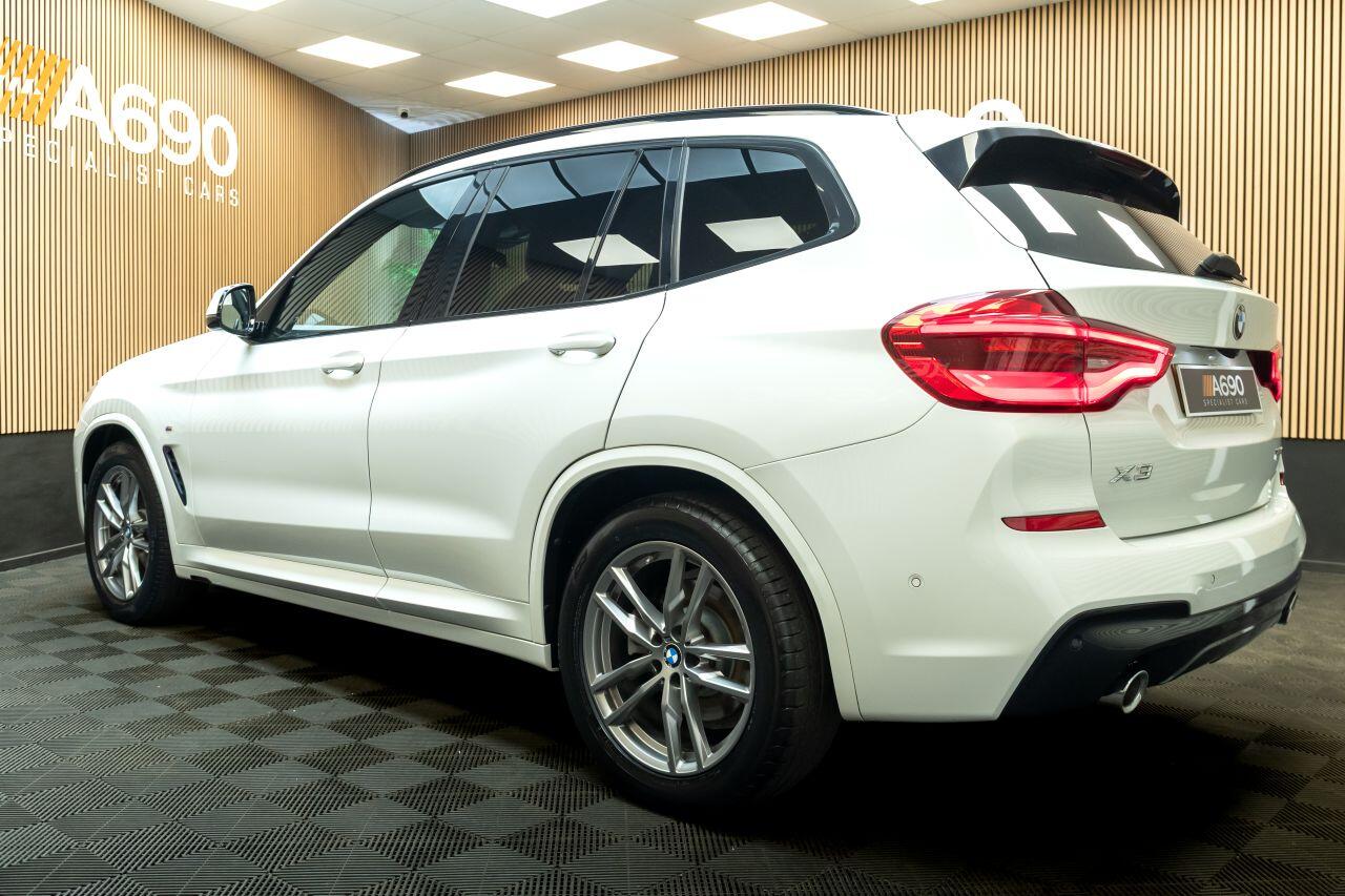 BMW X3 view 5