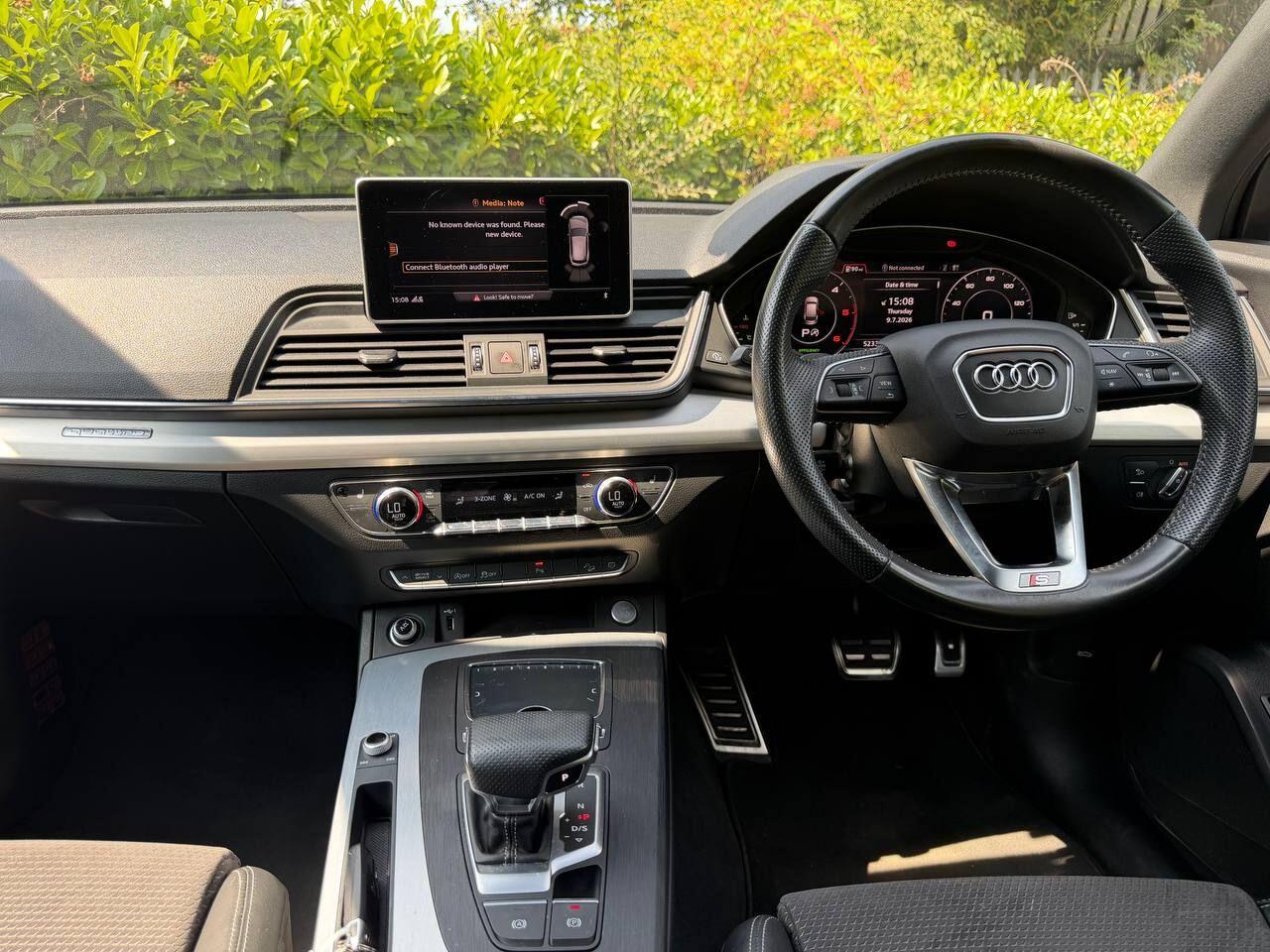 Audi Q5 view 25