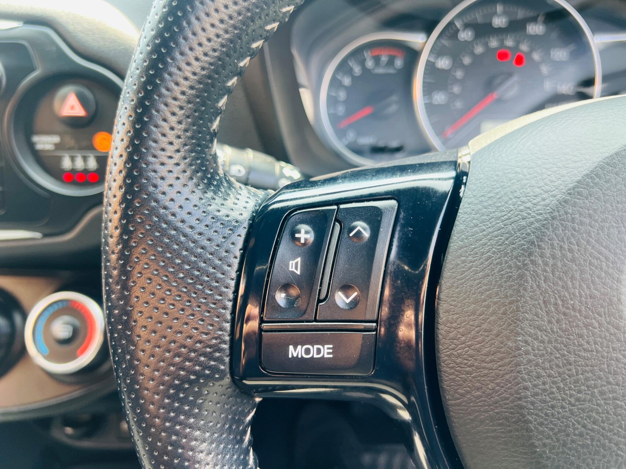 Toyota Yaris view 35