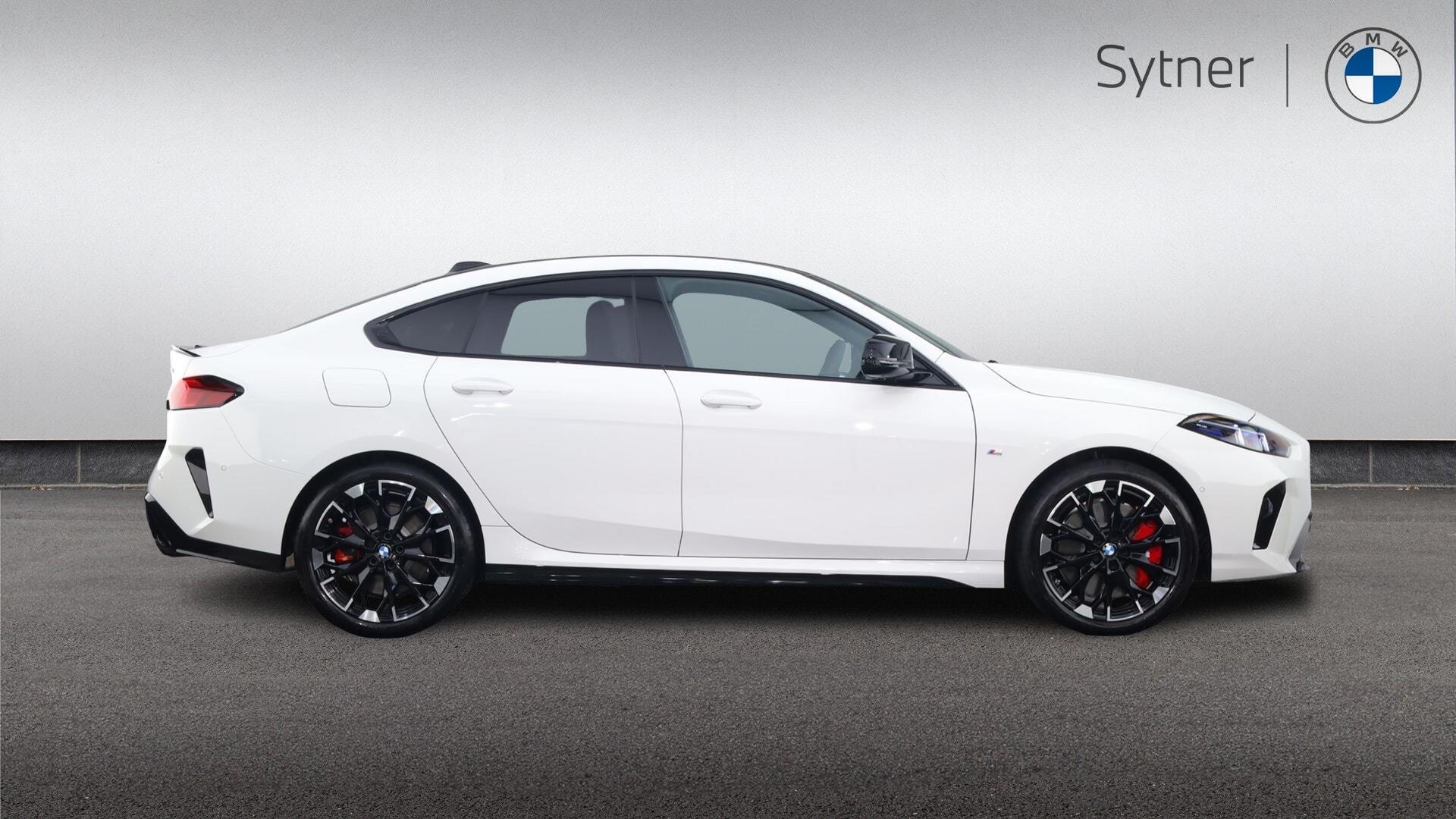 BMW 2 Series view 3