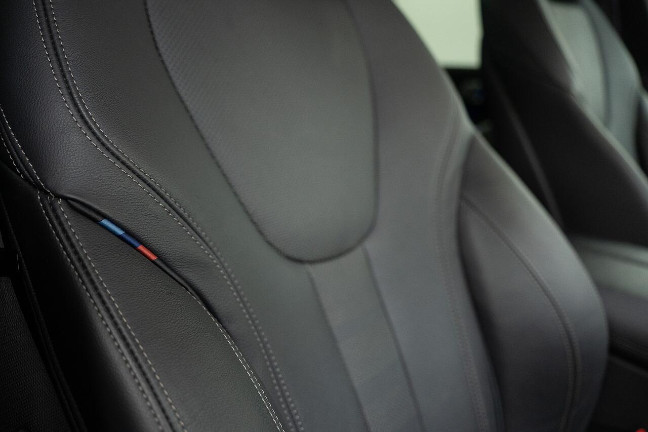 BMW X5 view 4
